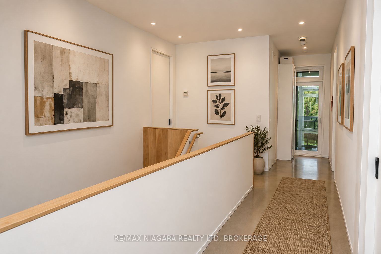 1 Timber Lane Property Photo 12