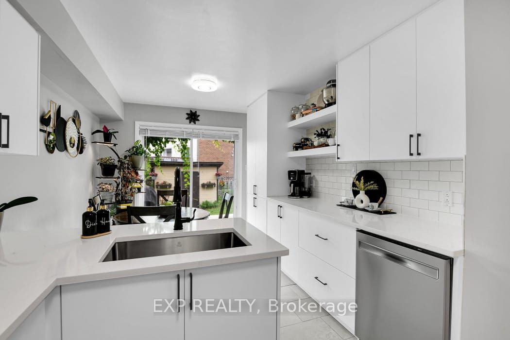 138 Acklam Terrace Property Photo 10