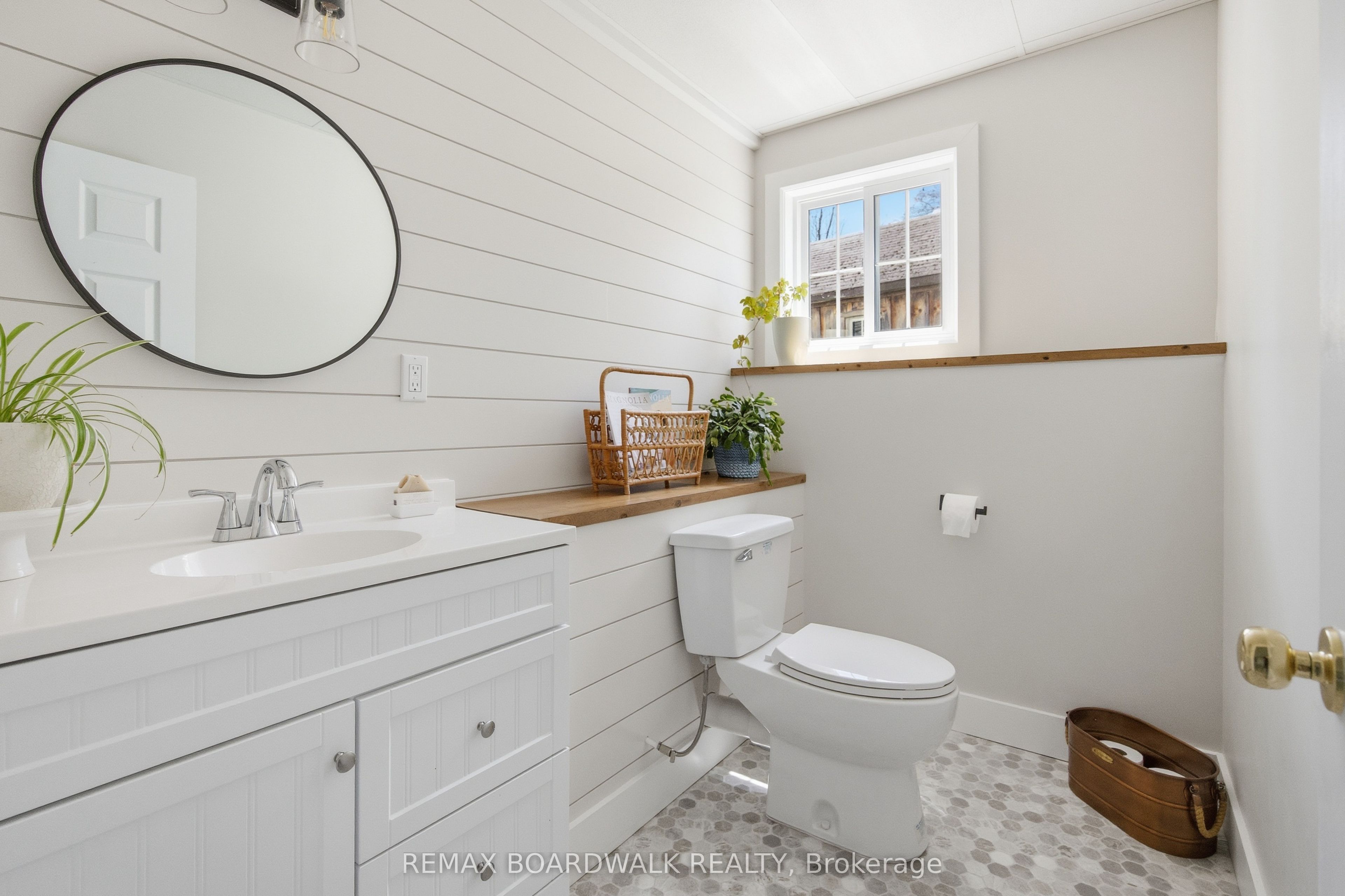 100 Mcculloughs Landing Property Photo 28