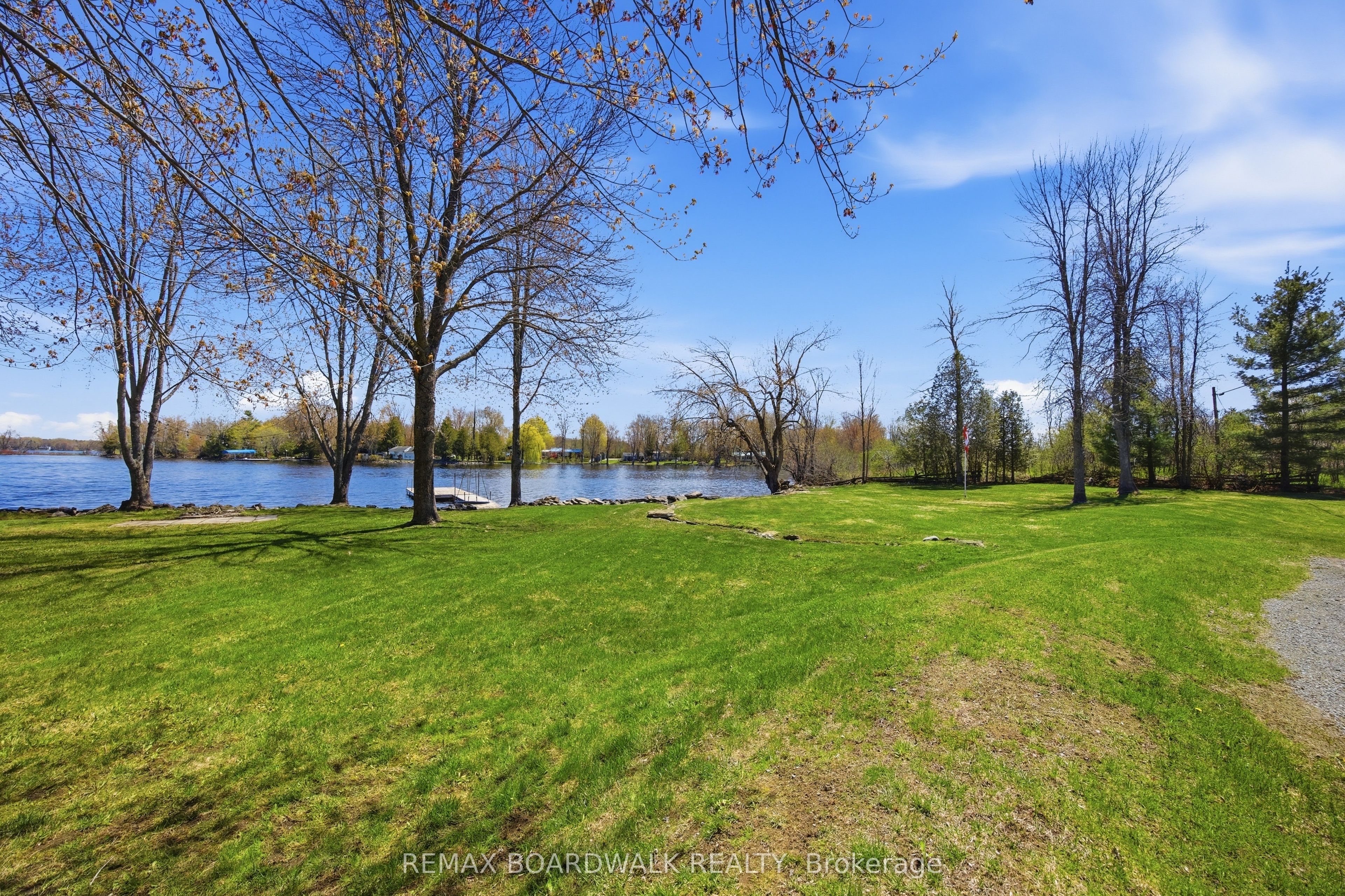 100 Mcculloughs Landing Property Photo 31