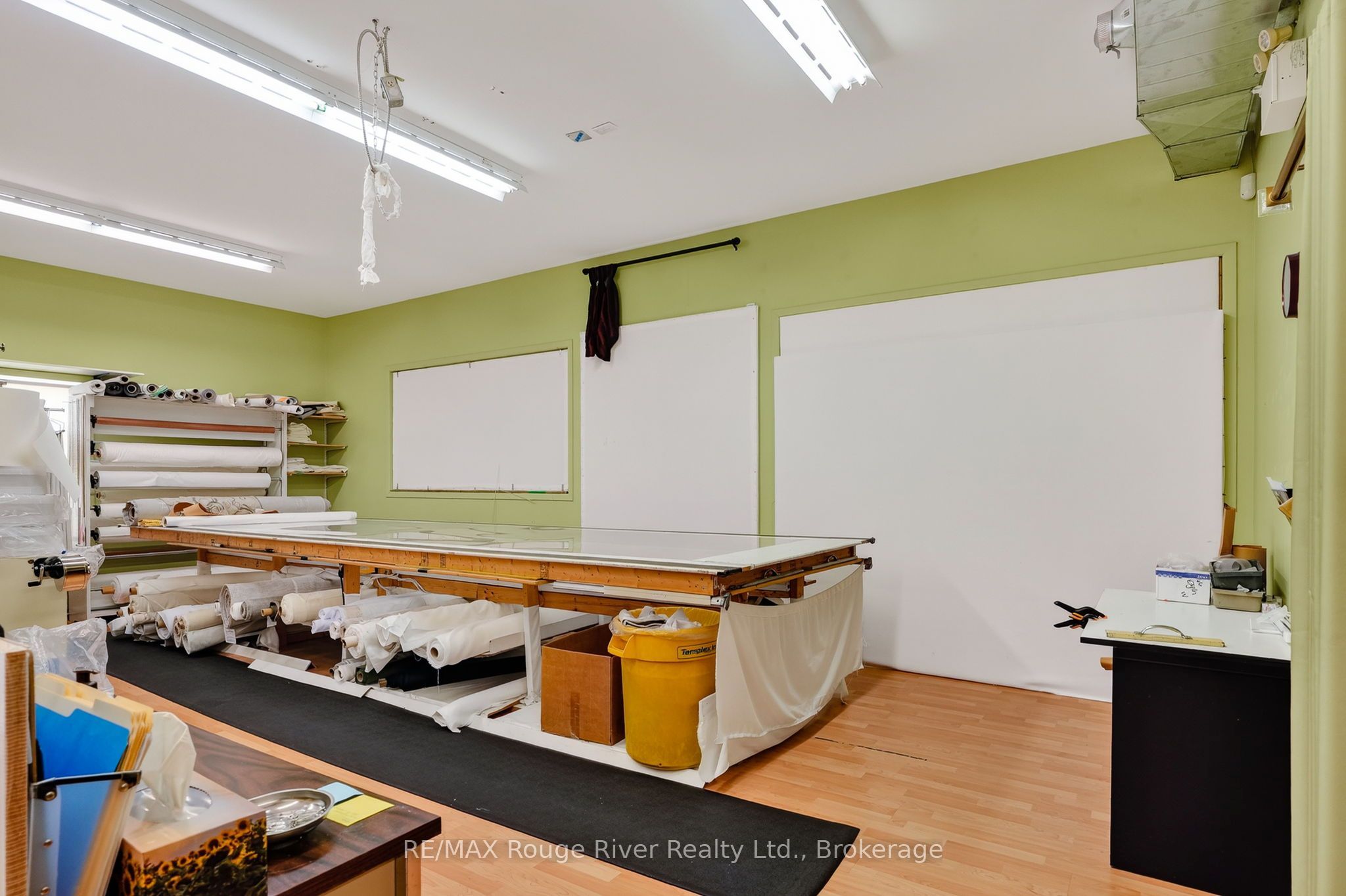 66 Elgin Street W Property Photo 5