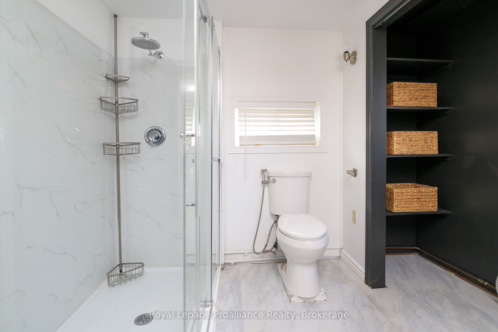 83 Moira Street E Property Photo 10