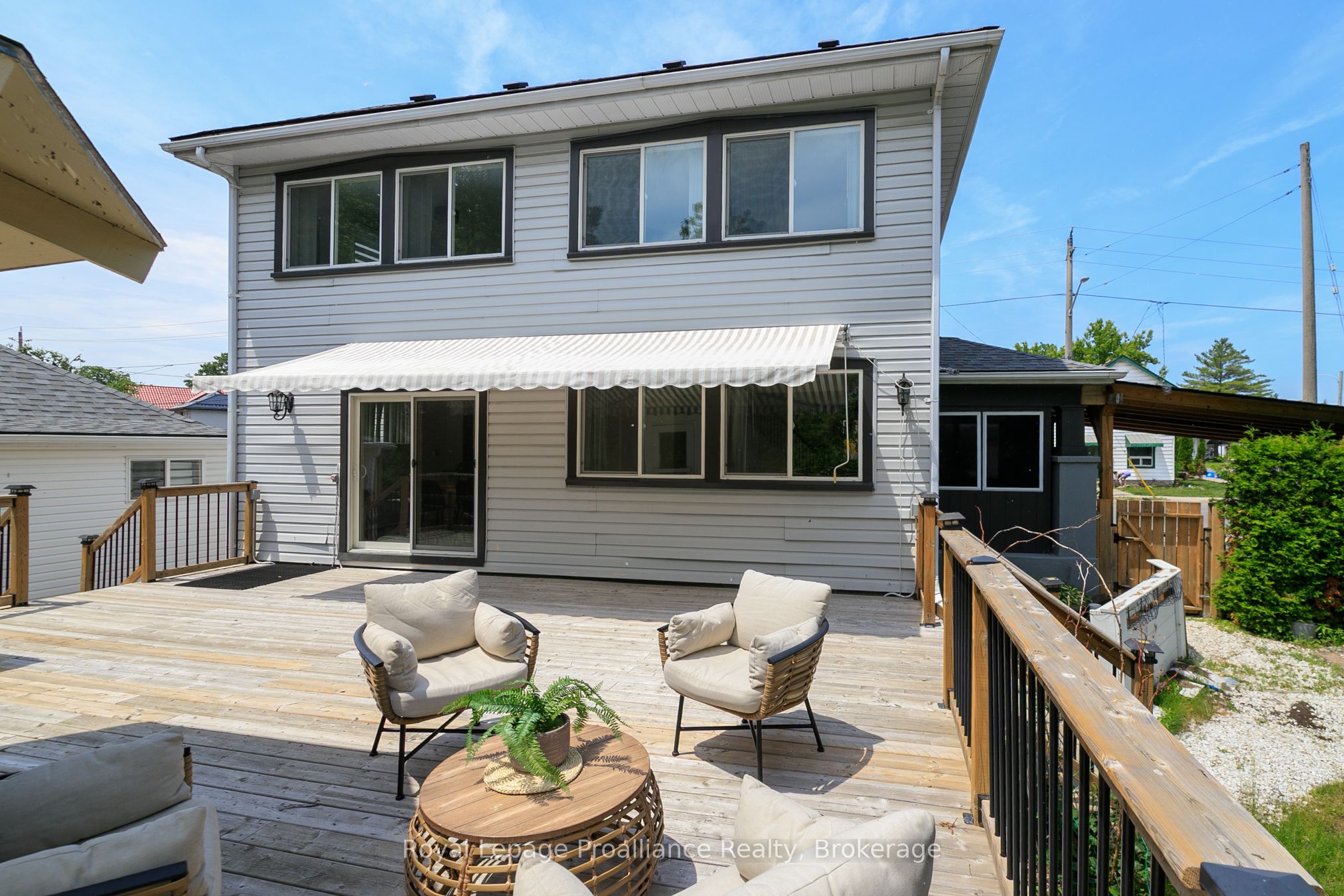 83 Moira Street E Property Photo 25