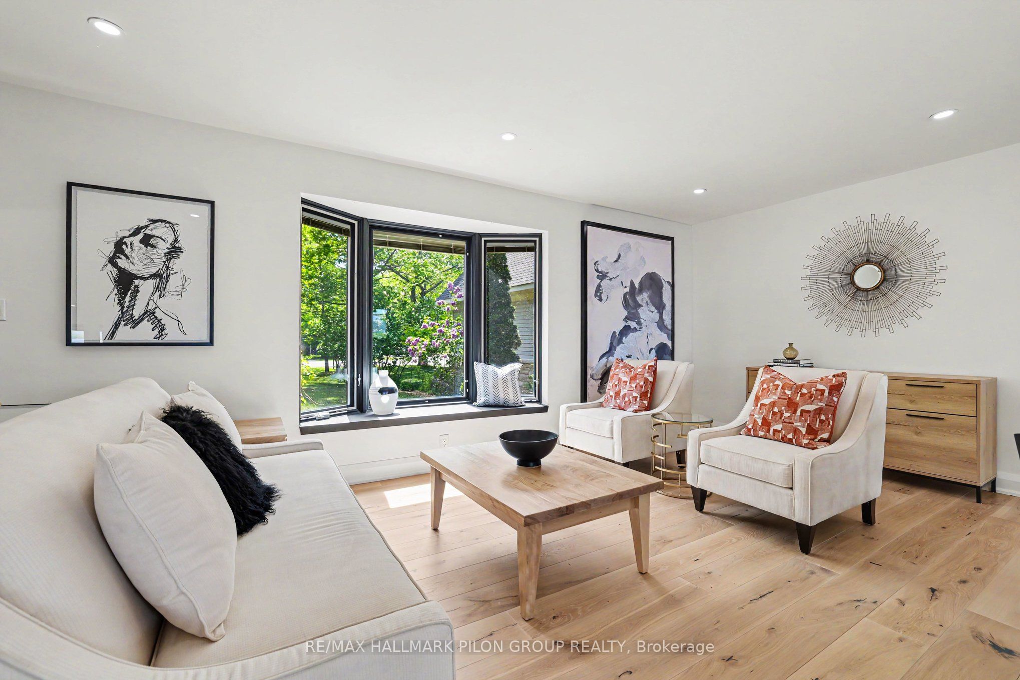 584 Bayview Drive Property Photo 4