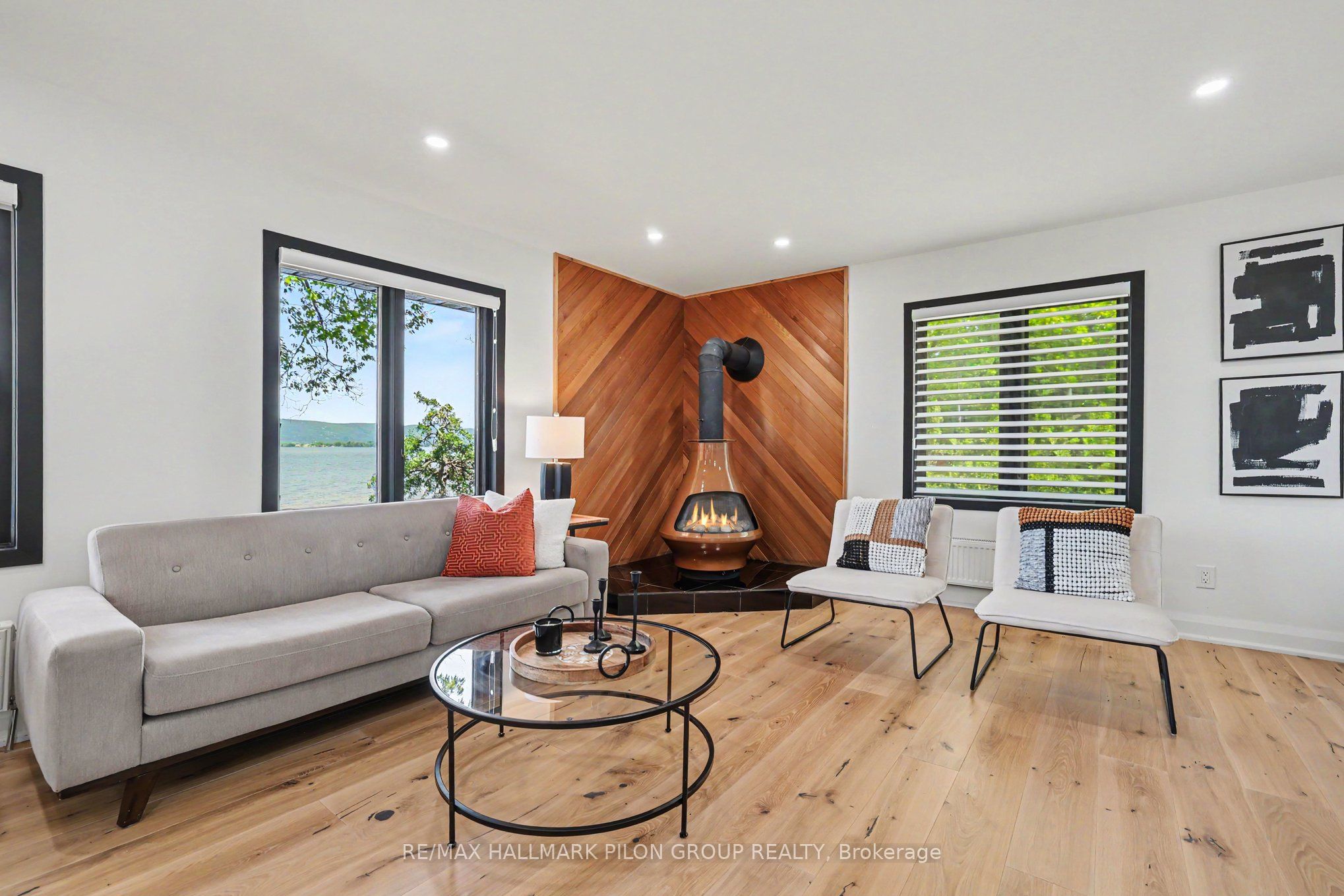 584 Bayview Drive Property Photo 10