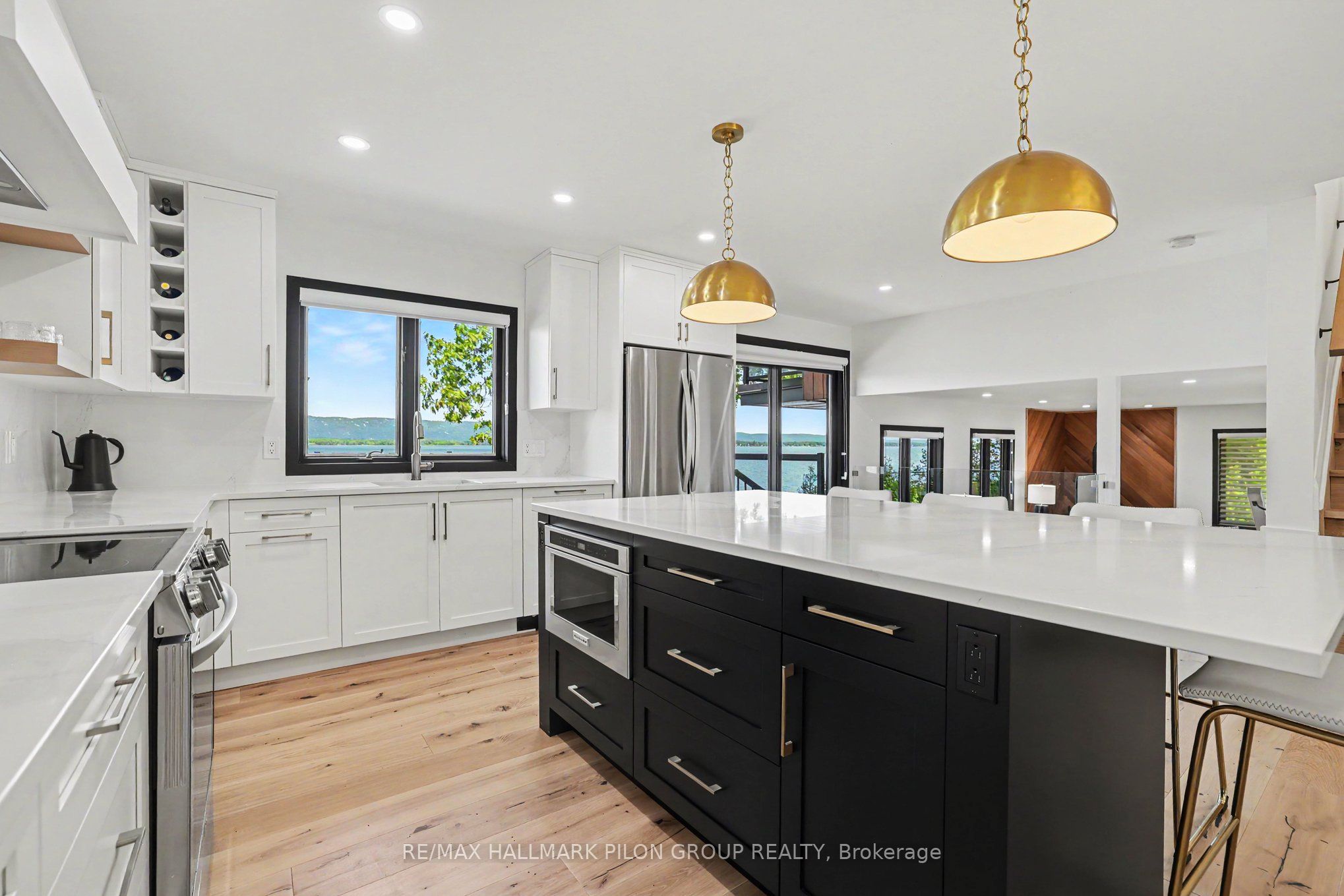 584 Bayview Drive Property Photo 12