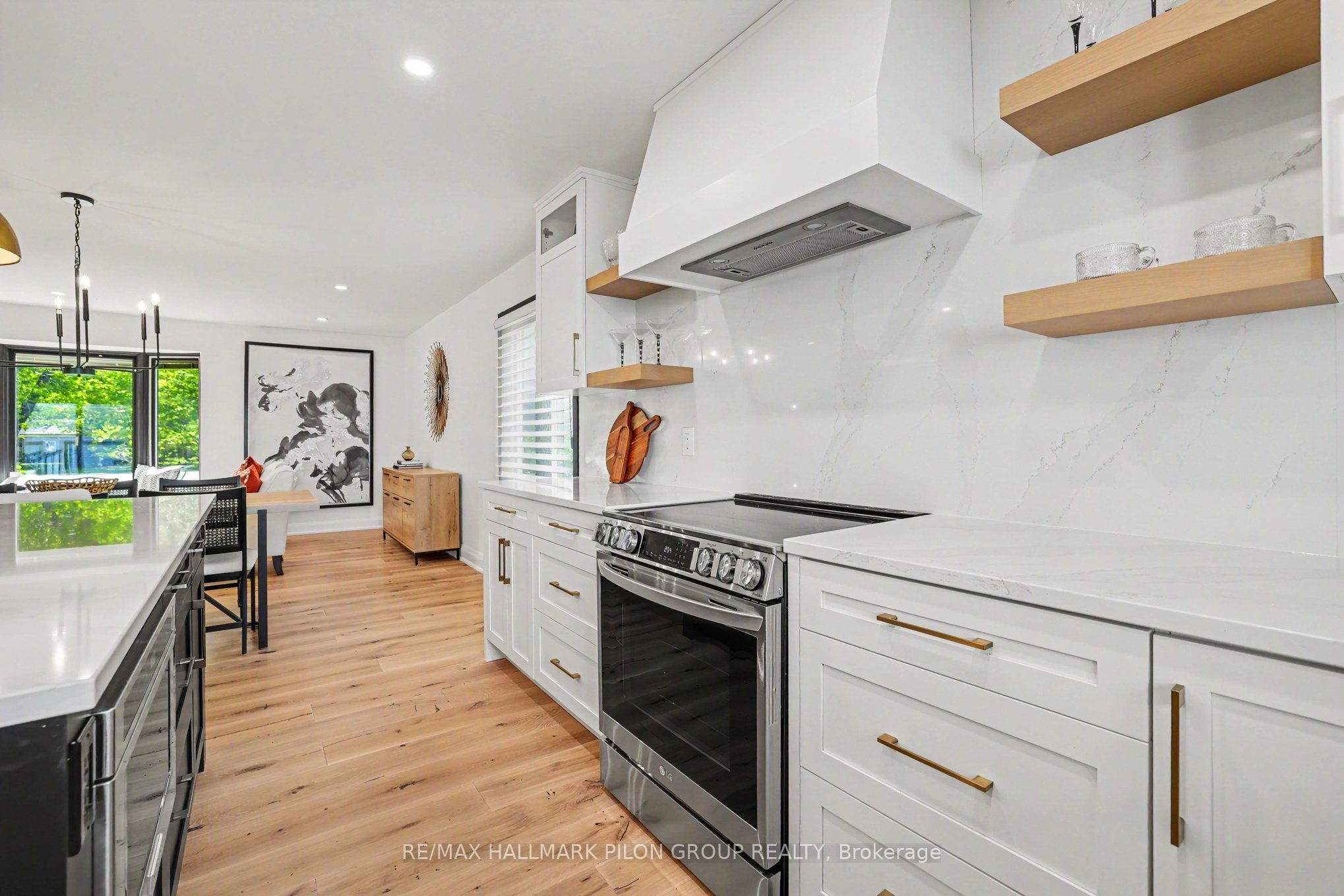 584 Bayview Drive Property Photo 15