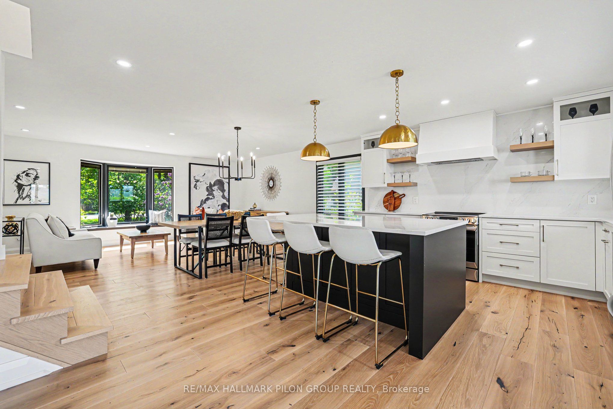 584 Bayview Drive Property Photo 16