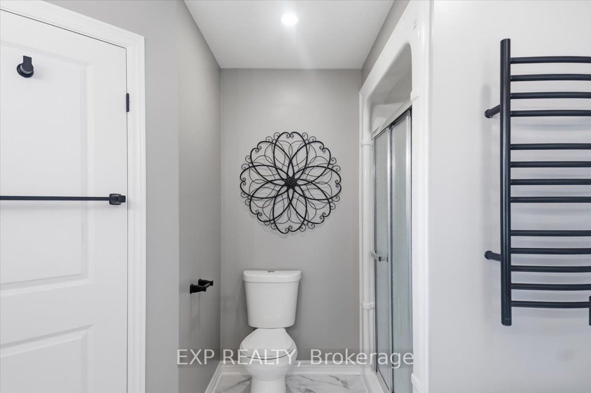 6063 Fausta Boulevard Property Photo 20
