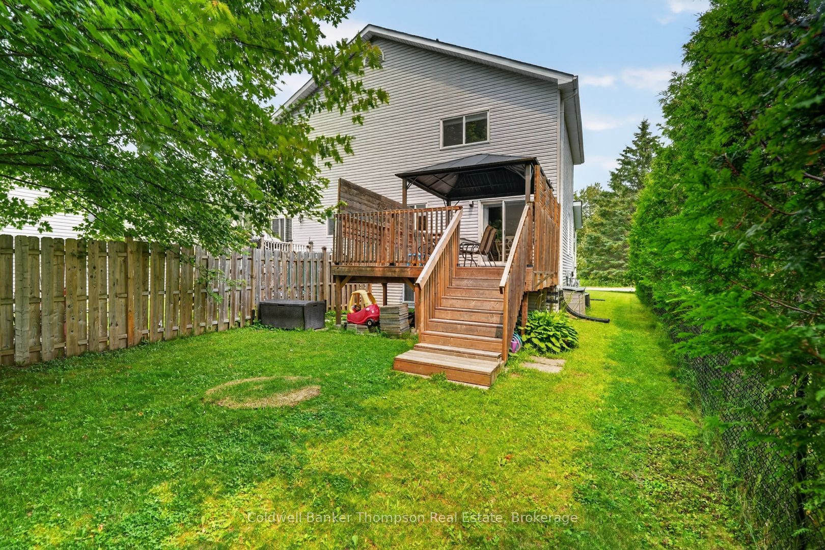 15 Sabrina Park Drive Property Photo 34