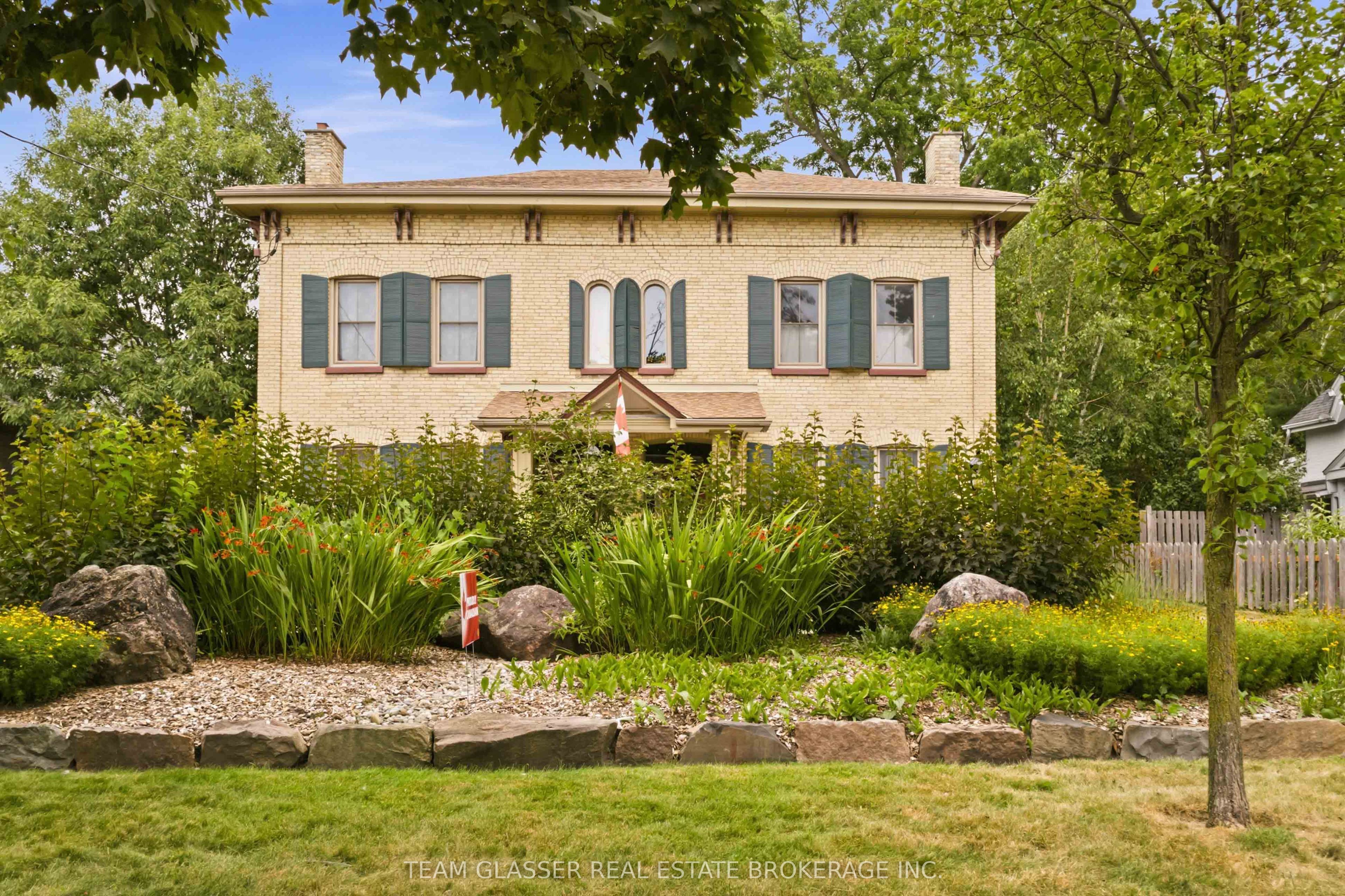510 Dufferin Avenue Property Photo 4