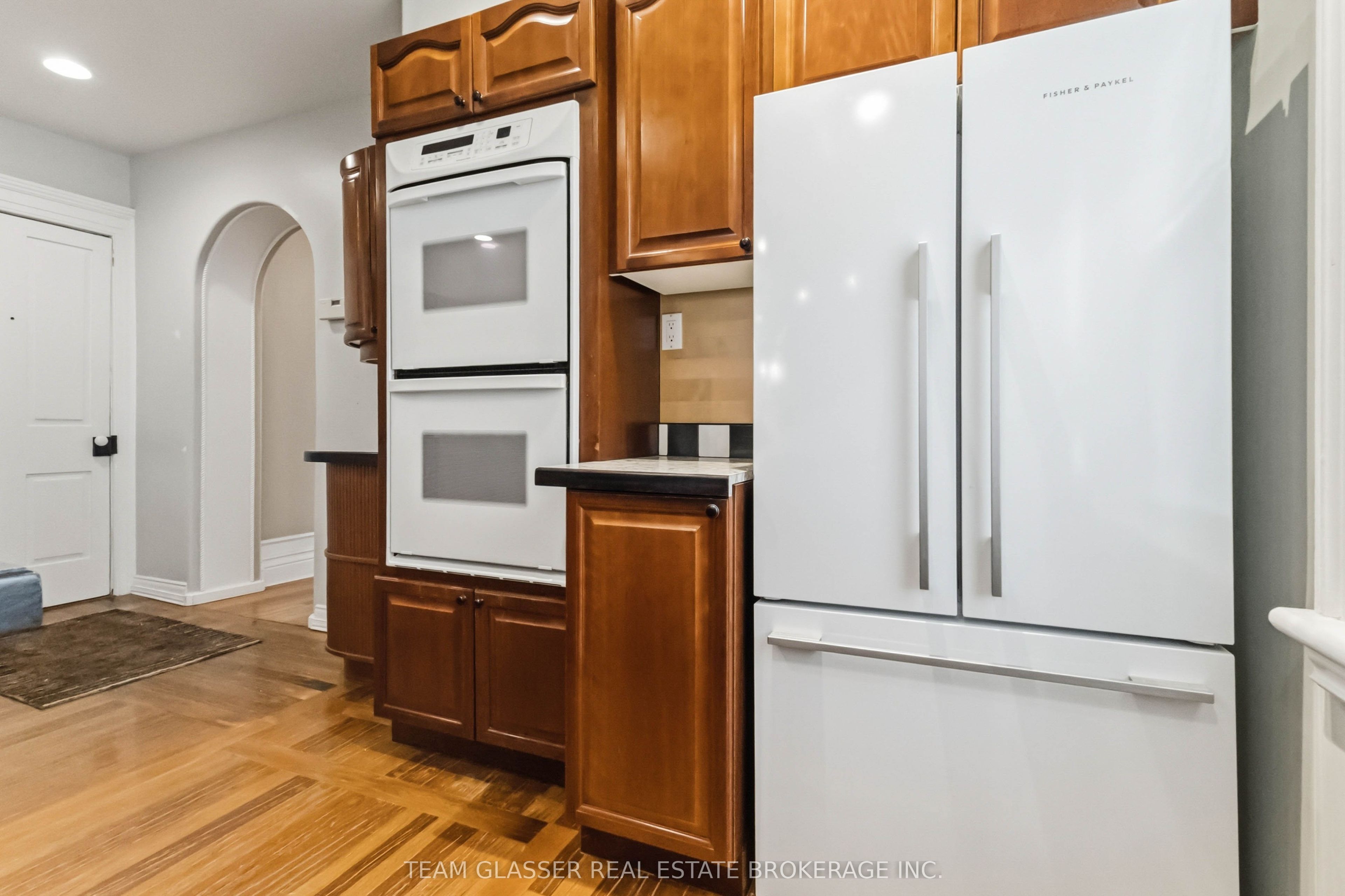 510 Dufferin Avenue Property Photo 16