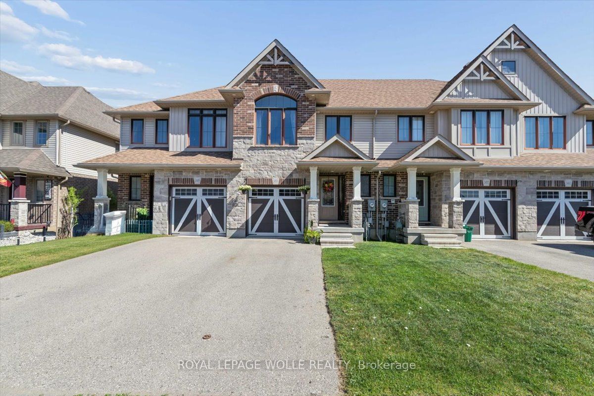 1453 Dunkirk Avenue Property Photo 2
