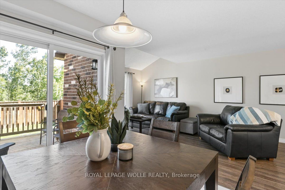 1453 Dunkirk Avenue Property Photo 15