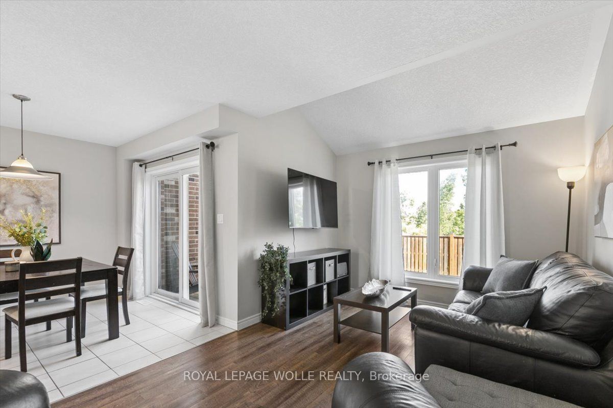 1453 Dunkirk Avenue Property Photo 17
