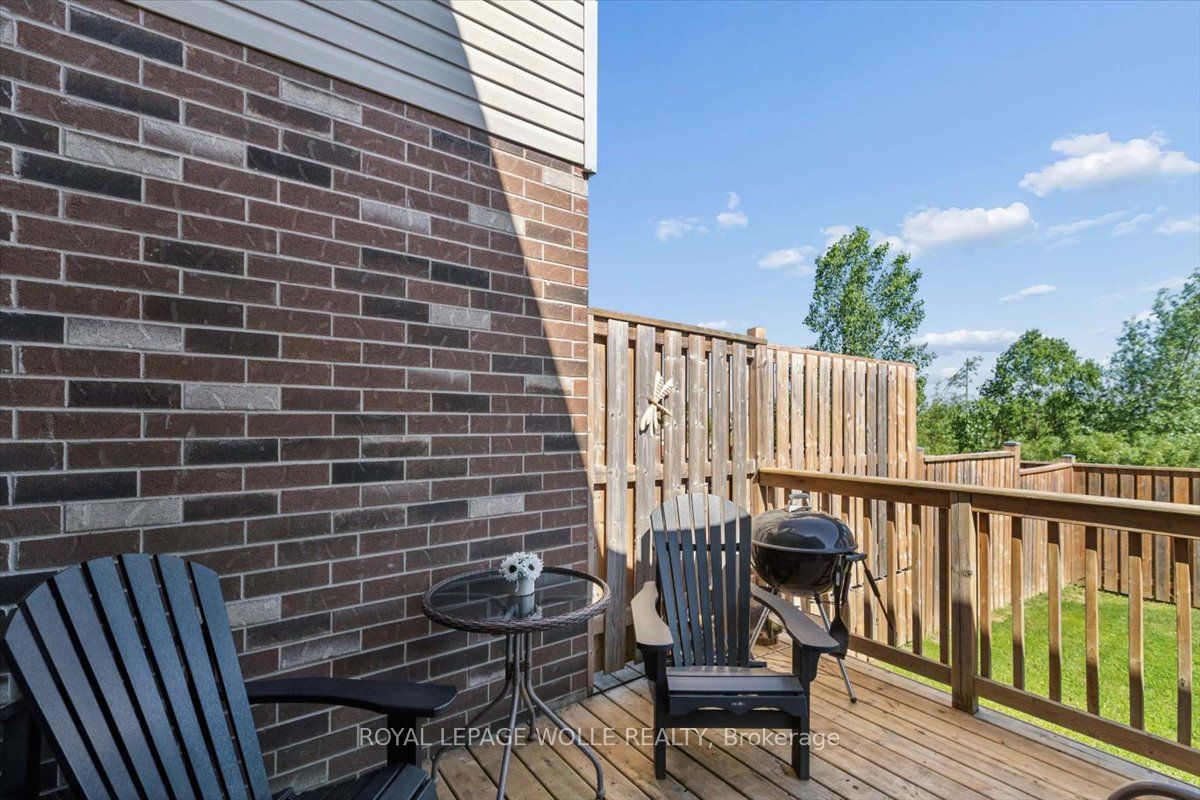 1453 Dunkirk Avenue Property Photo 26