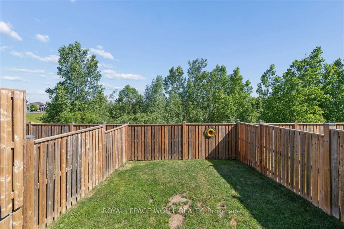 1453 Dunkirk Avenue Property Photo 27