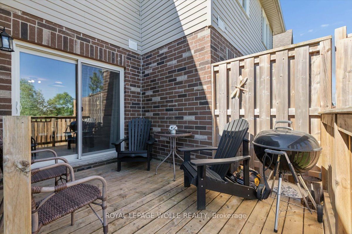 1453 Dunkirk Avenue Property Photo 28