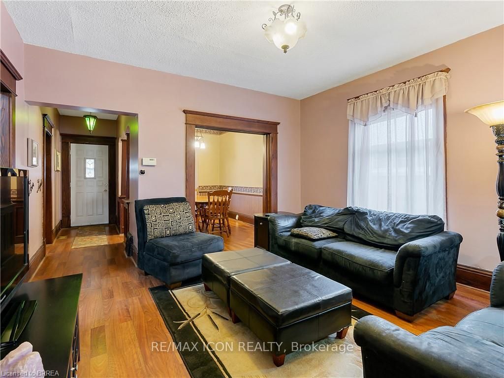 49 Mintern Avenue Property Photo 5