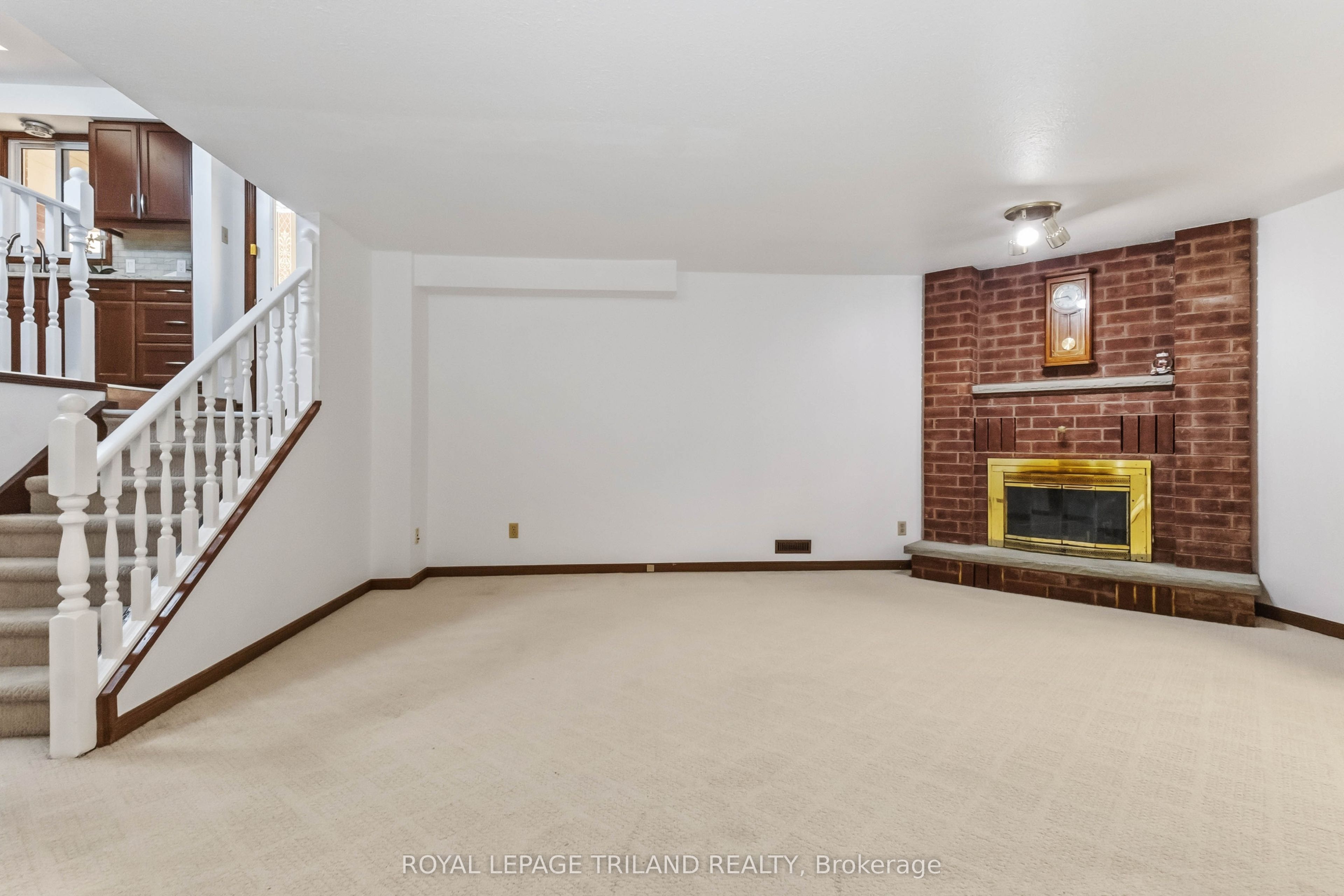 954 Chippewa Drive Property Photo 22