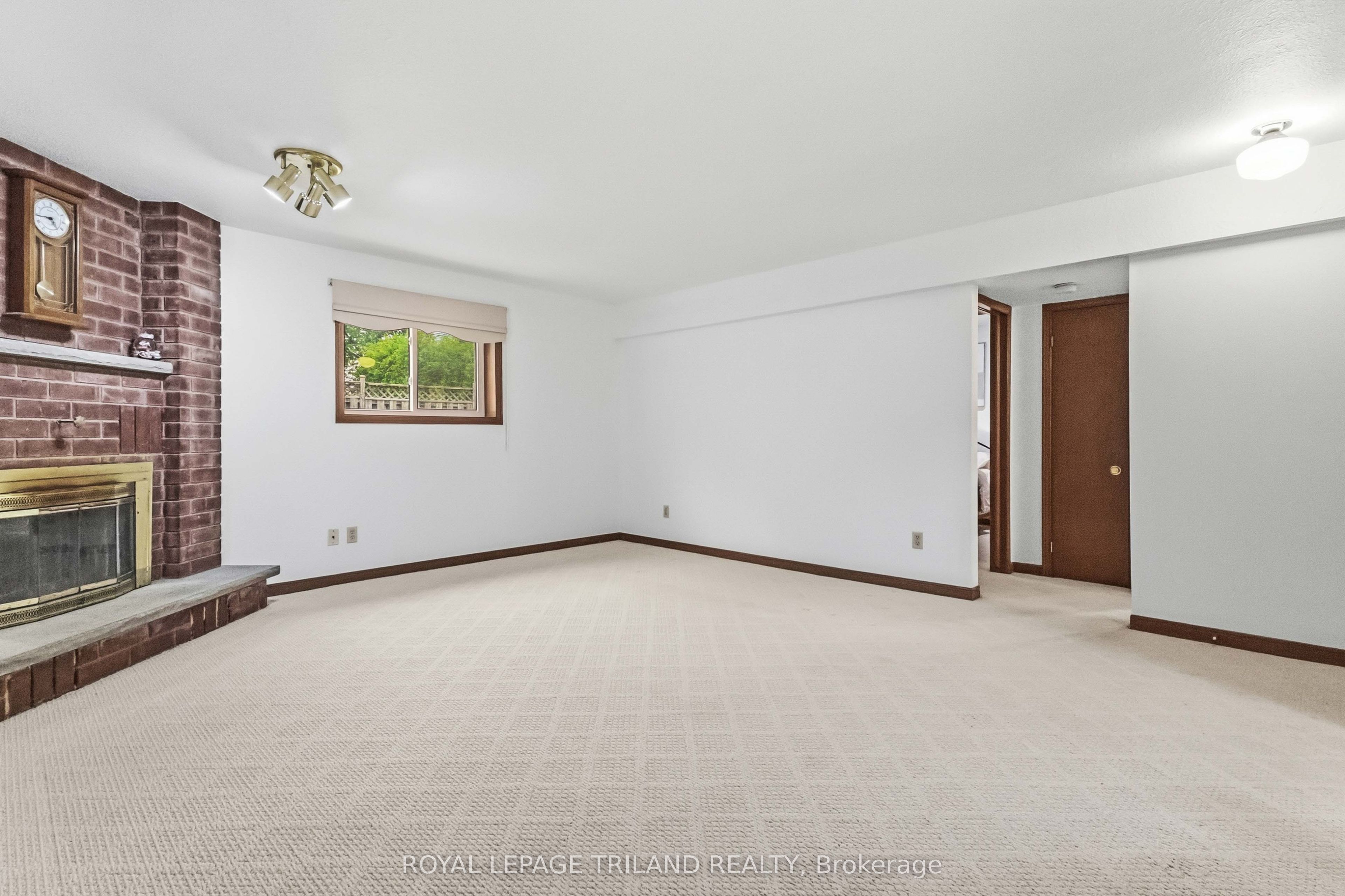 954 Chippewa Drive Property Photo 25