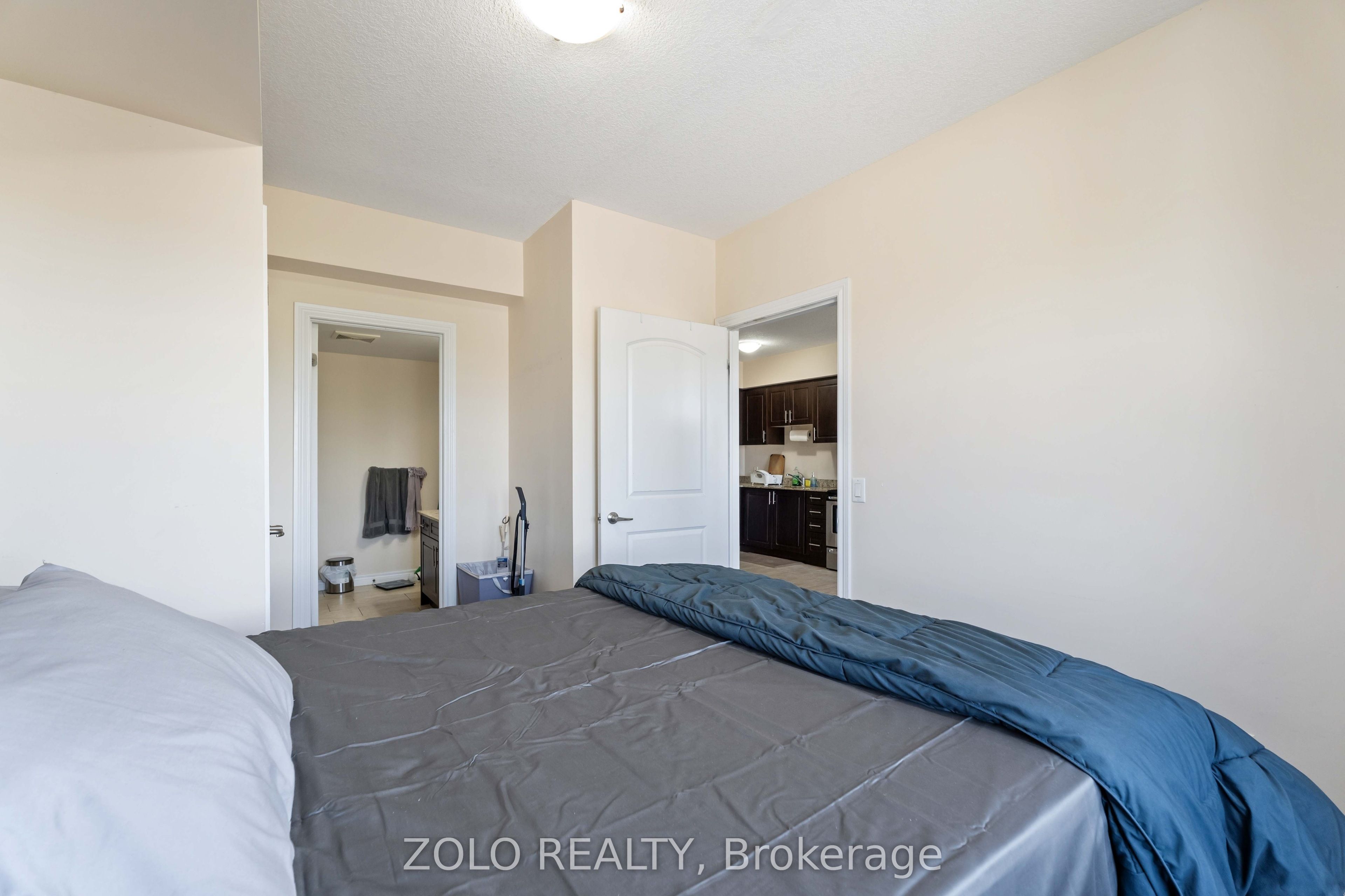 886 Golf Links Road 304 Property Photo 15