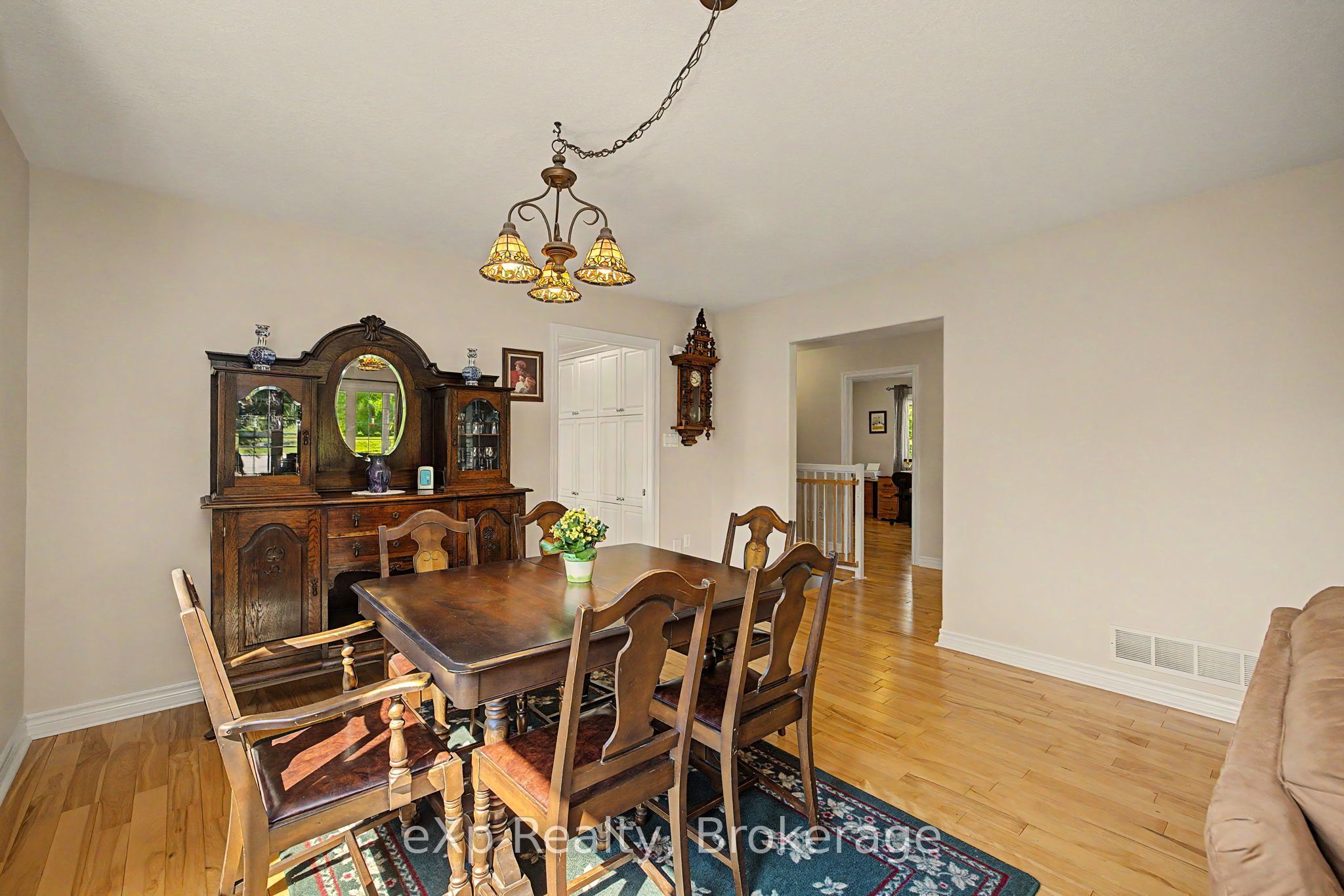 2 Mann Avenue N Property Photo 9