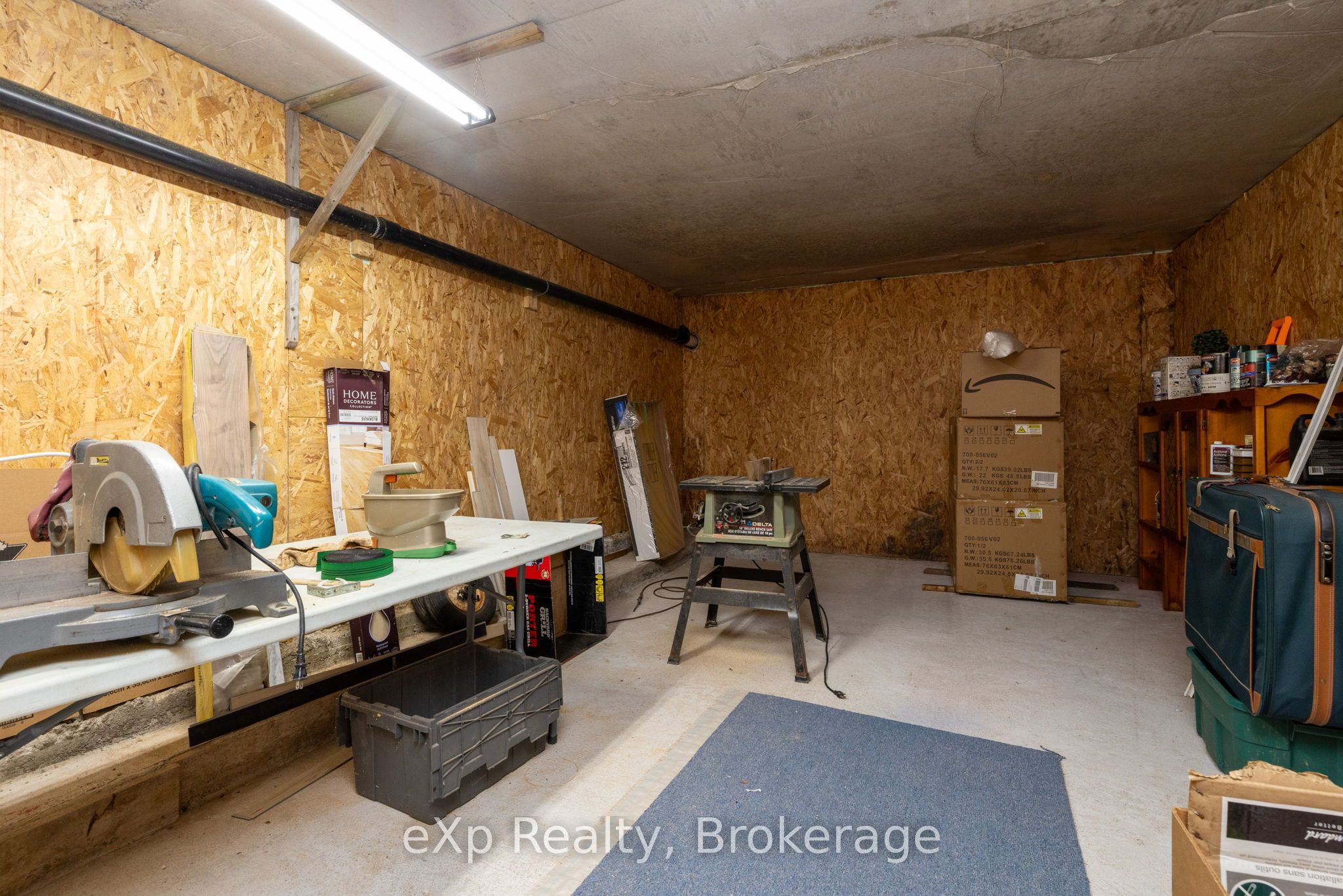 2 Mann Avenue N Property Photo 31