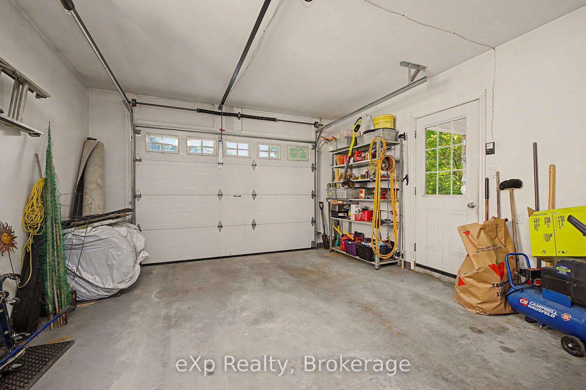 2 Mann Avenue N Property Photo 33
