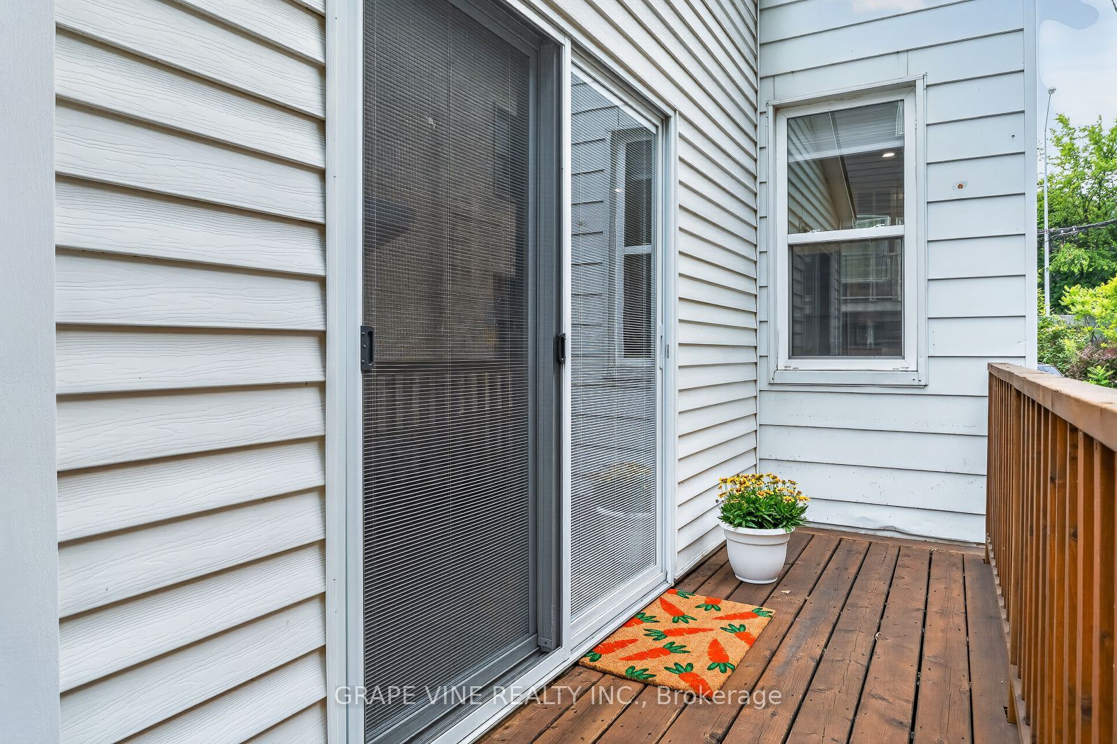 31 Westmount Avenue Property Photo 9
