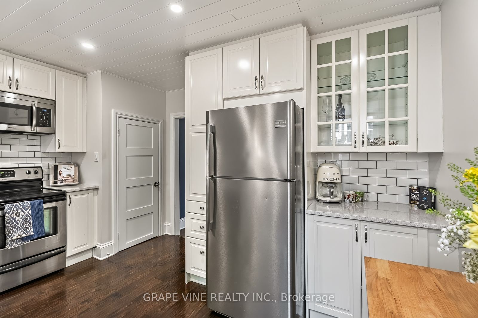 31 Westmount Avenue Property Photo 20