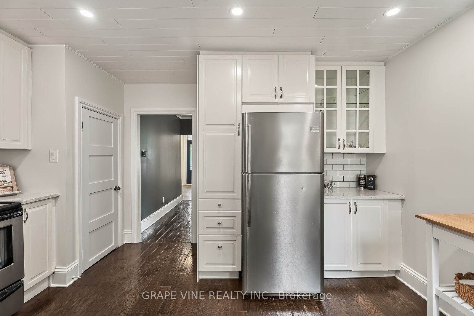 31 Westmount Avenue Property Photo 21