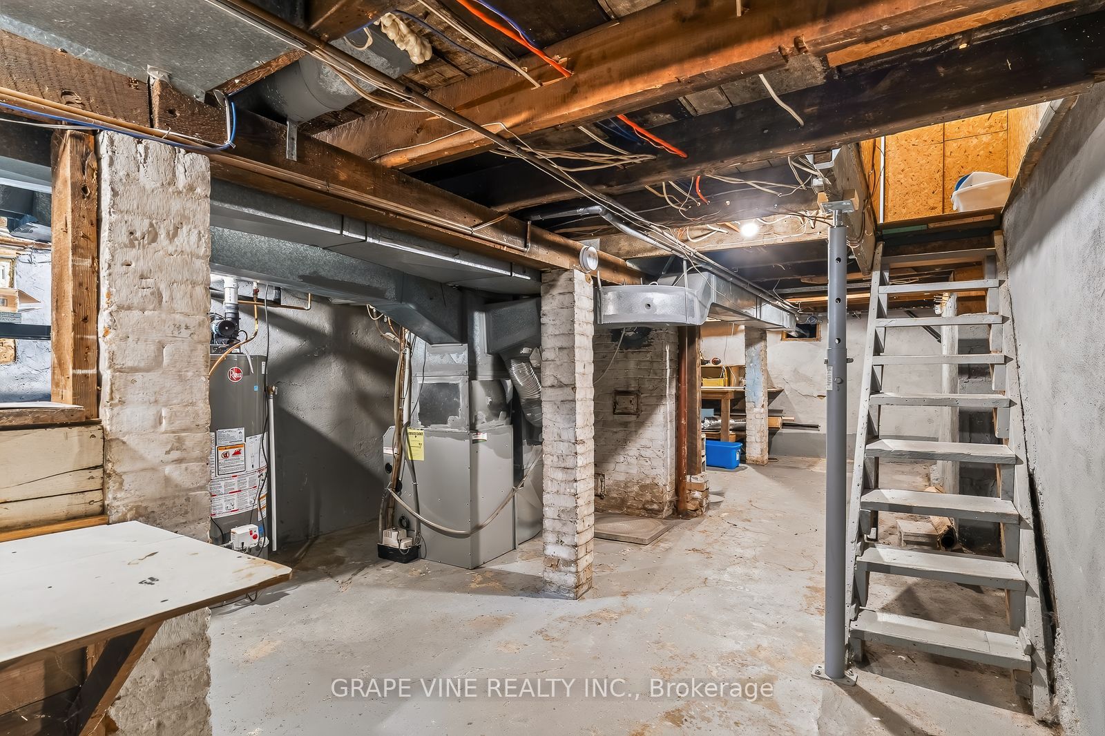 31 Westmount Avenue Property Photo 33