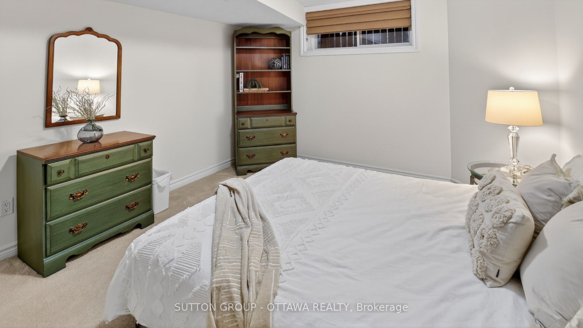 104 Passageway Private Property Photo 39