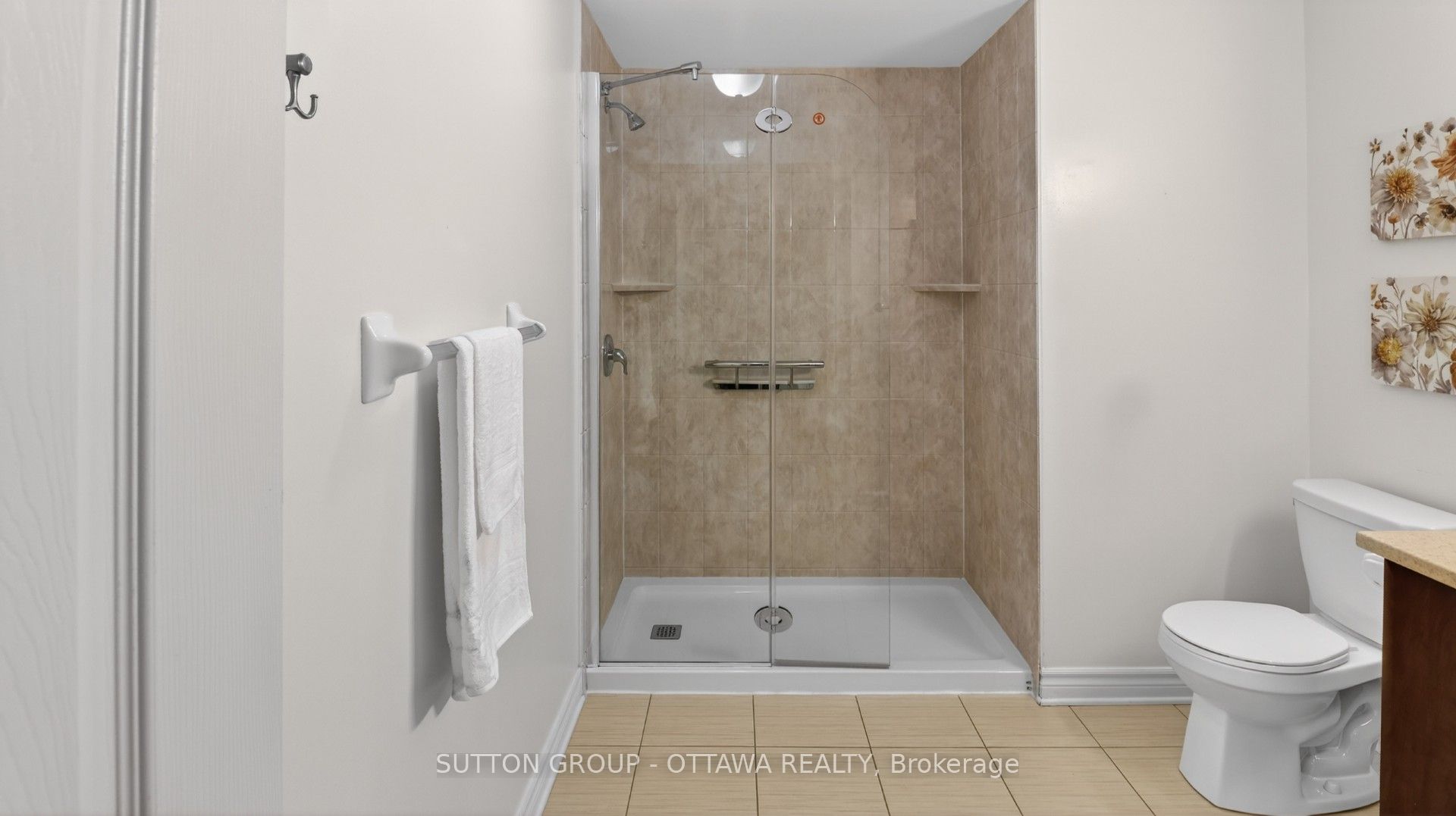 104 Passageway Private Property Photo 40