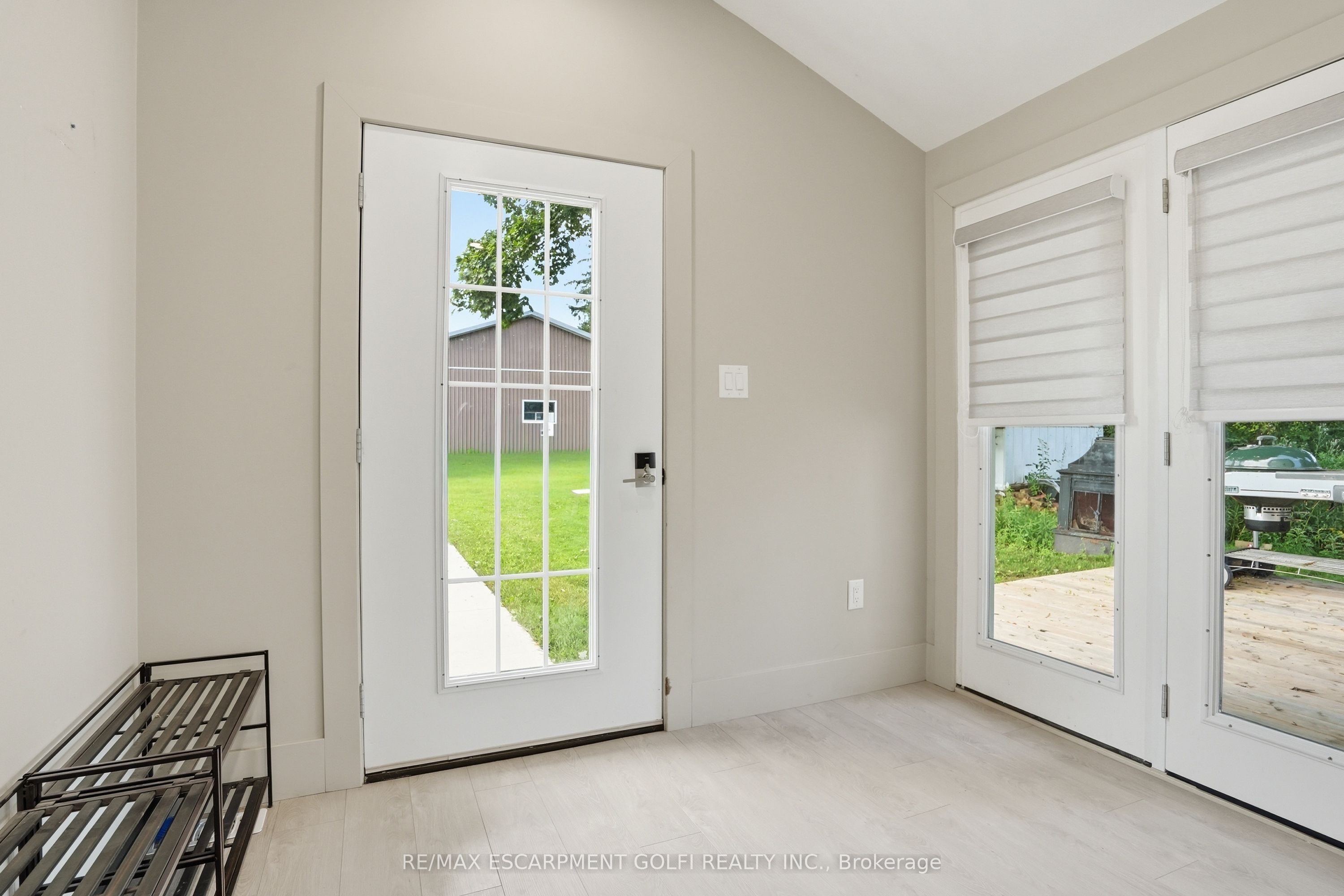 219 Ridge Road W Property Photo 21