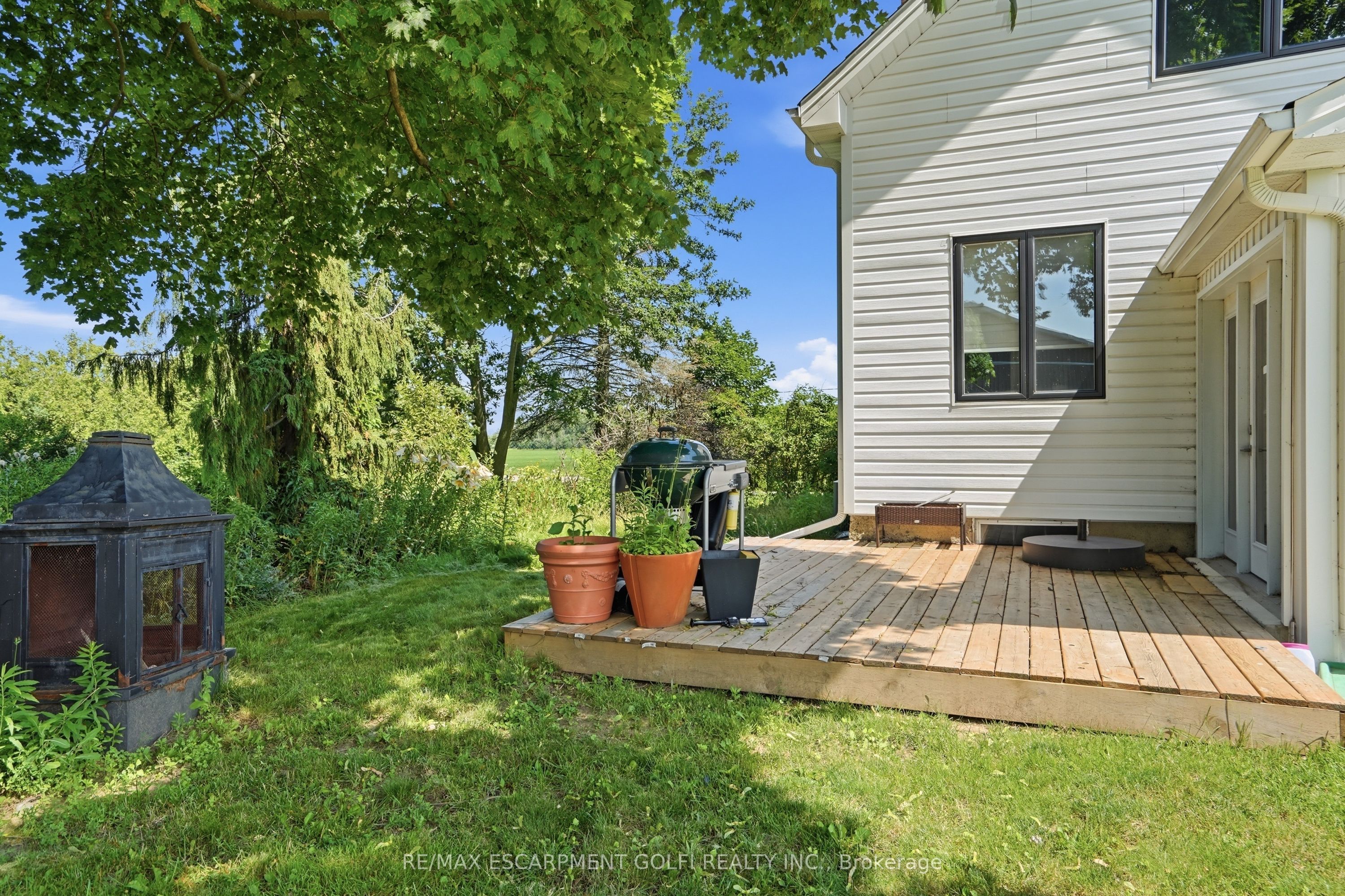 219 Ridge Road W Property Photo 22