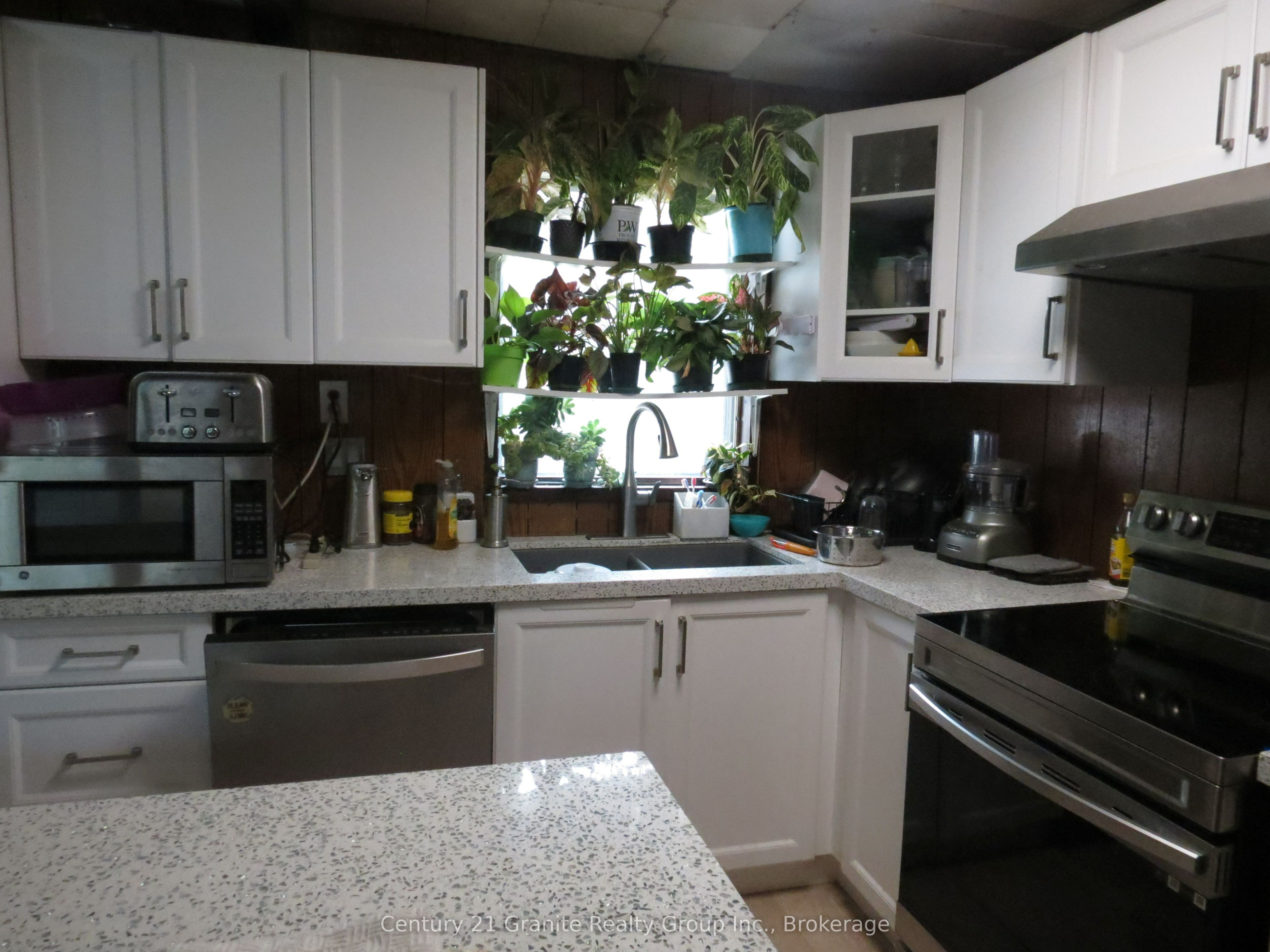 1060 Buttercup Drive Property Photo 3