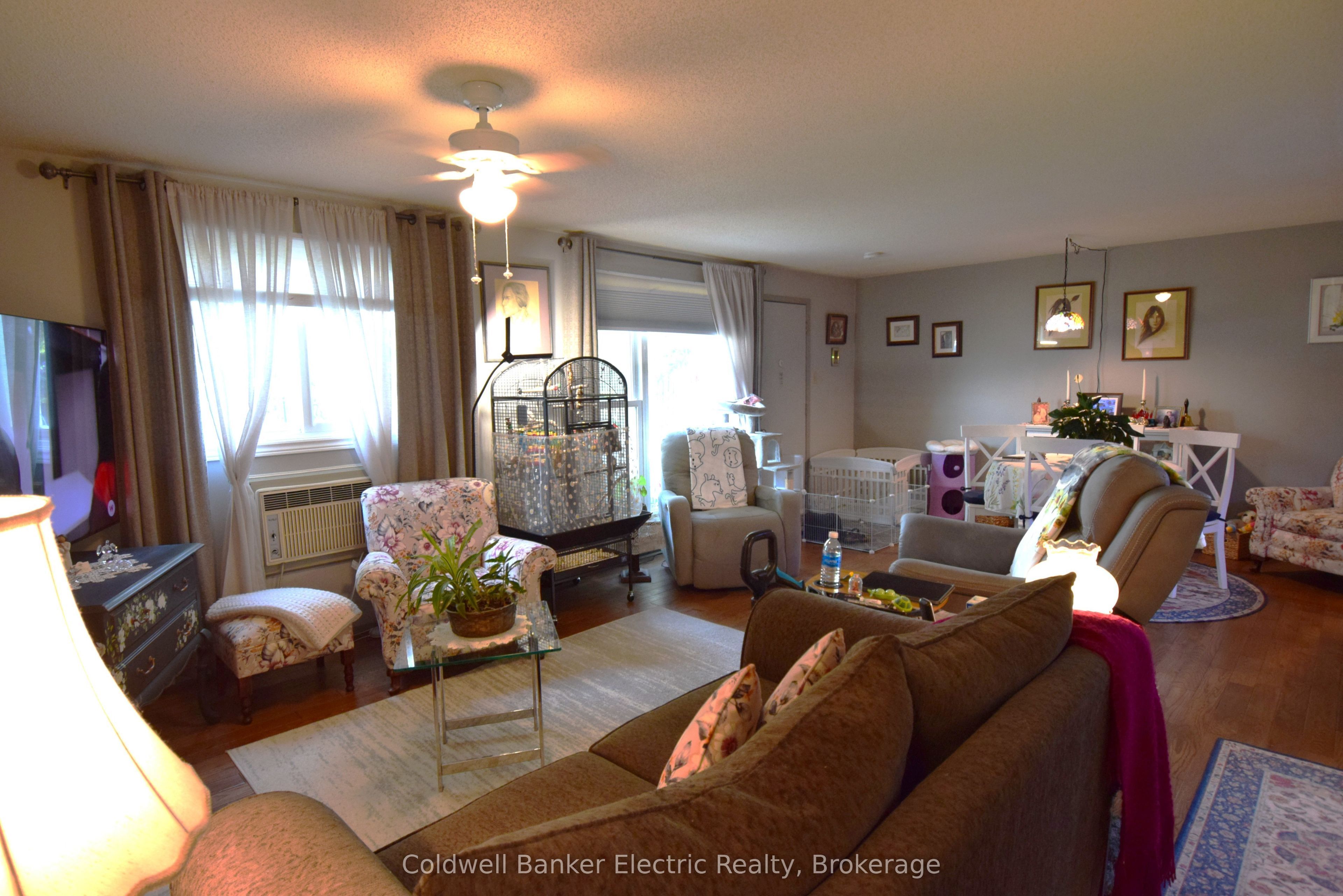 2418 Mountland Drive 104 Property Photo 3