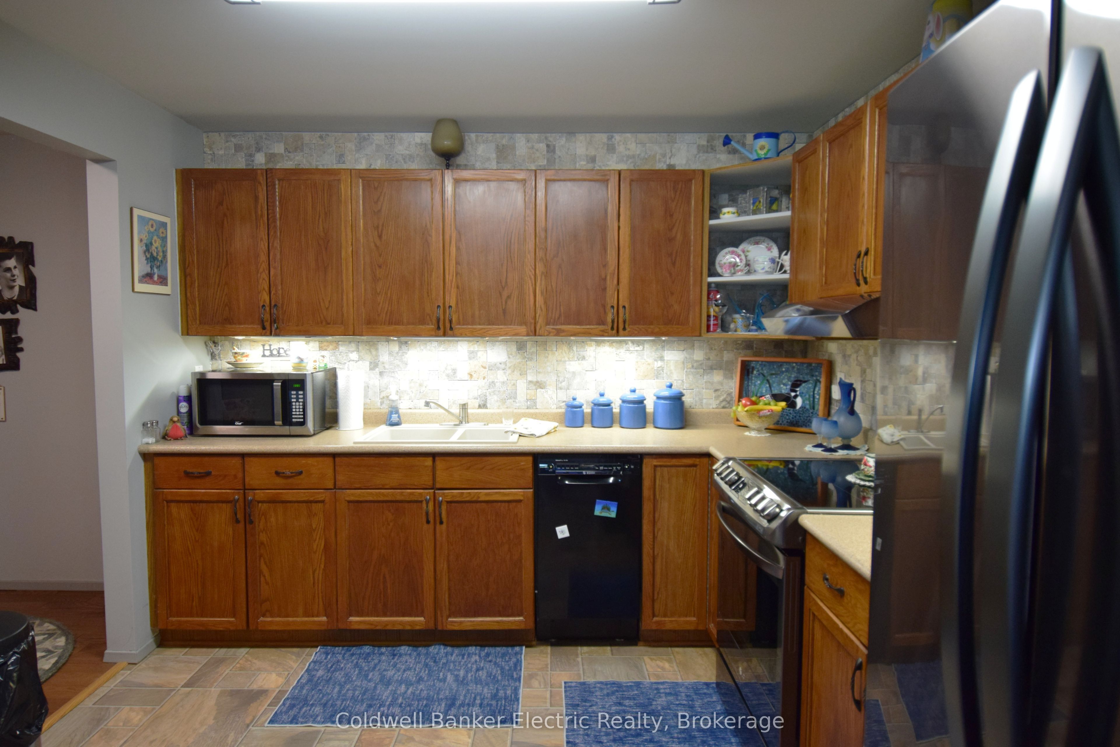 2418 Mountland Drive 104 Property Photo 11