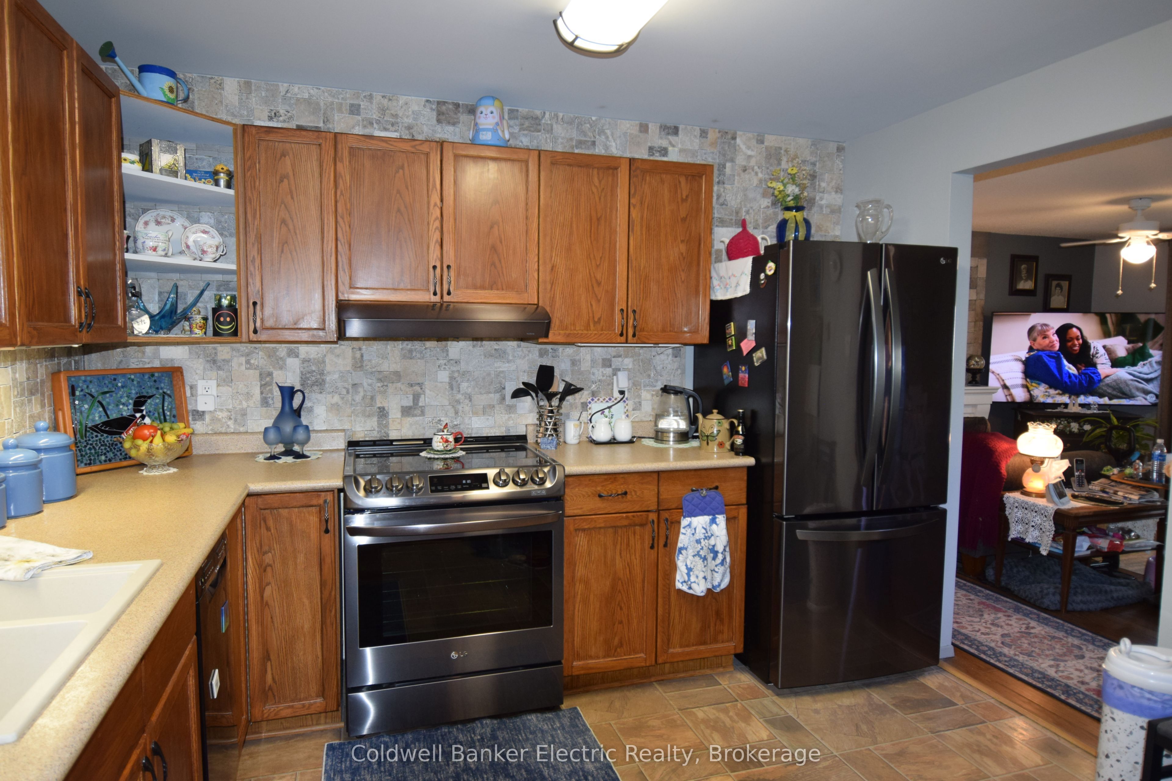 2418 Mountland Drive 104 Property Photo 13
