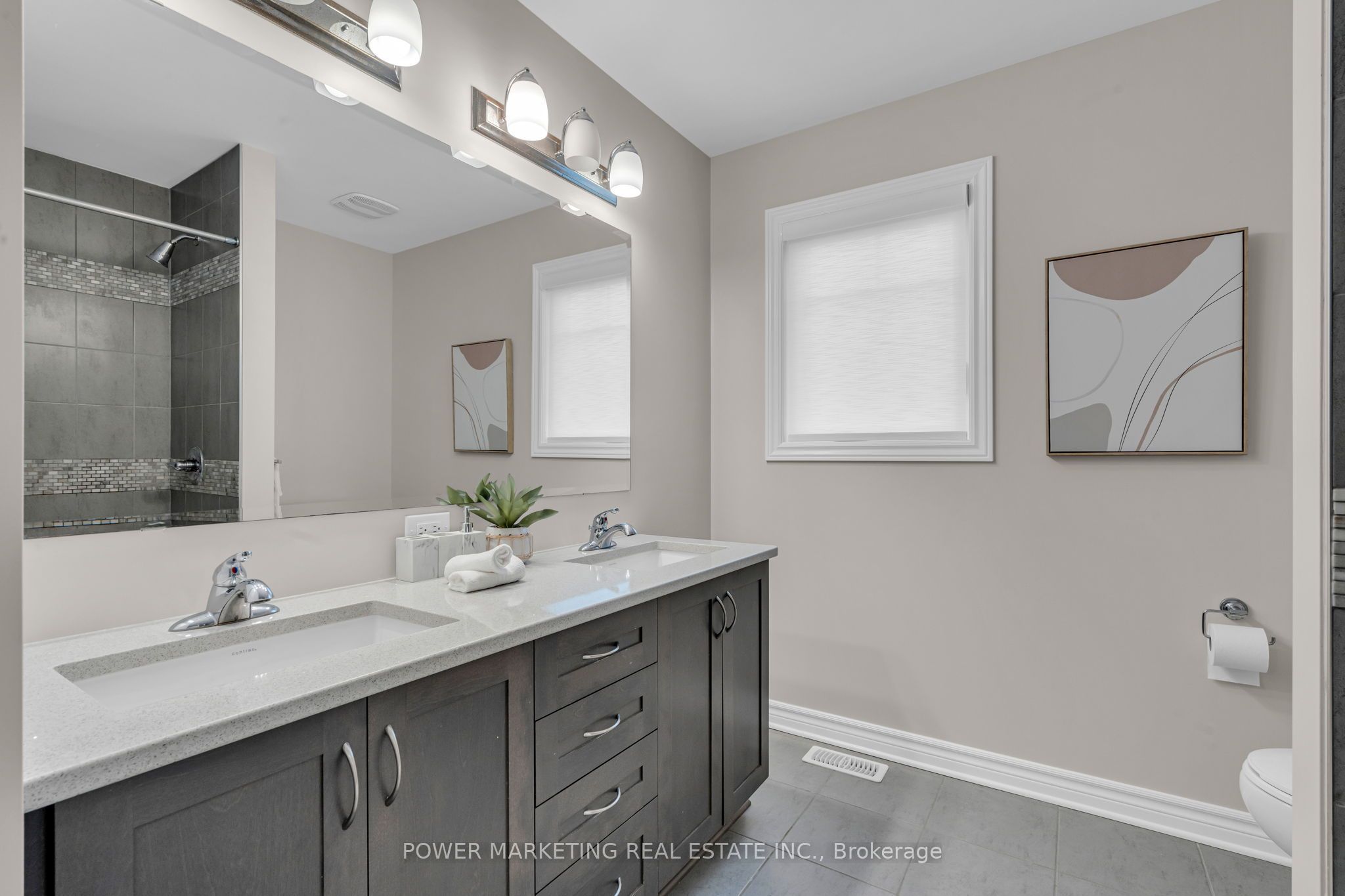 208 Alex Polowin Avenue Property Photo 22