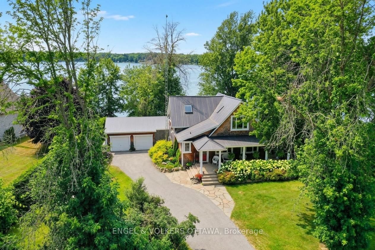 2964 9th Line Property Photo 1