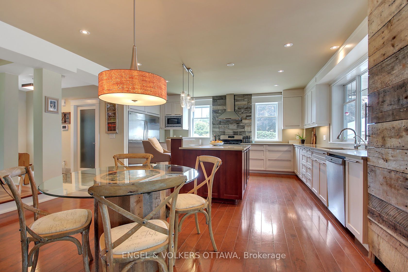 2964 9th Line Property Photo 23