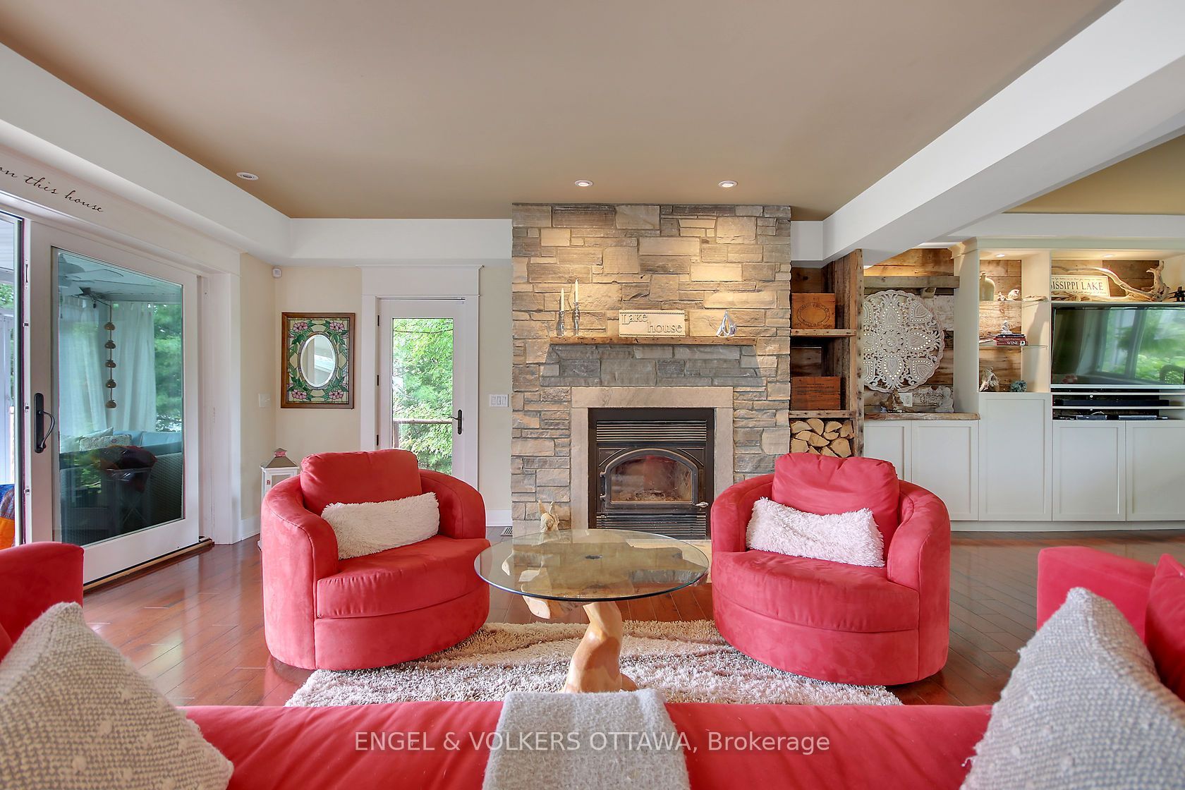 2964 9th Line Property Photo 25