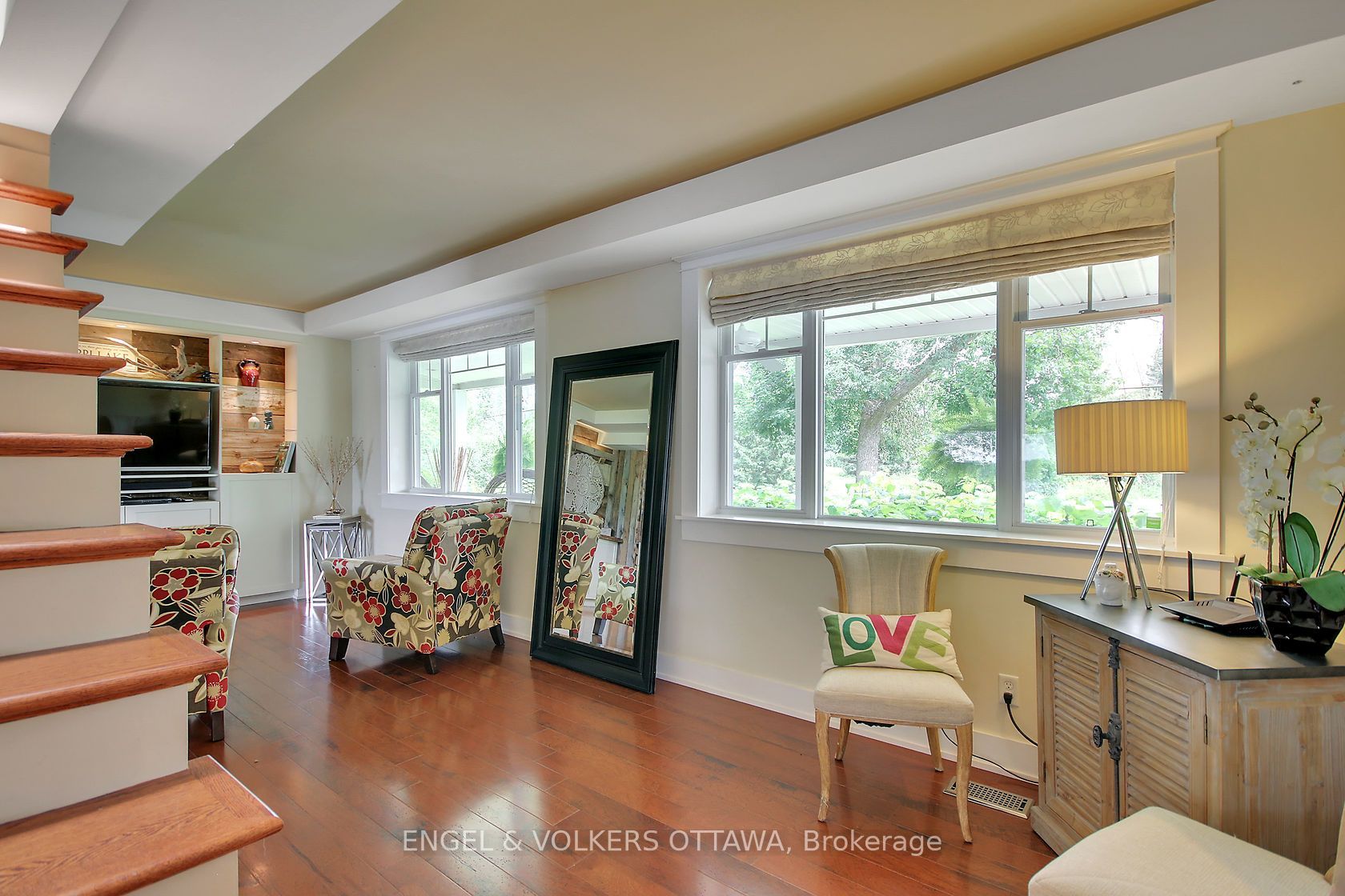 2964 9th Line Property Photo 27
