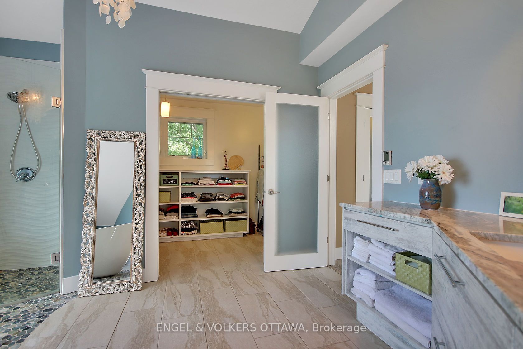 2964 9th Line Property Photo 39