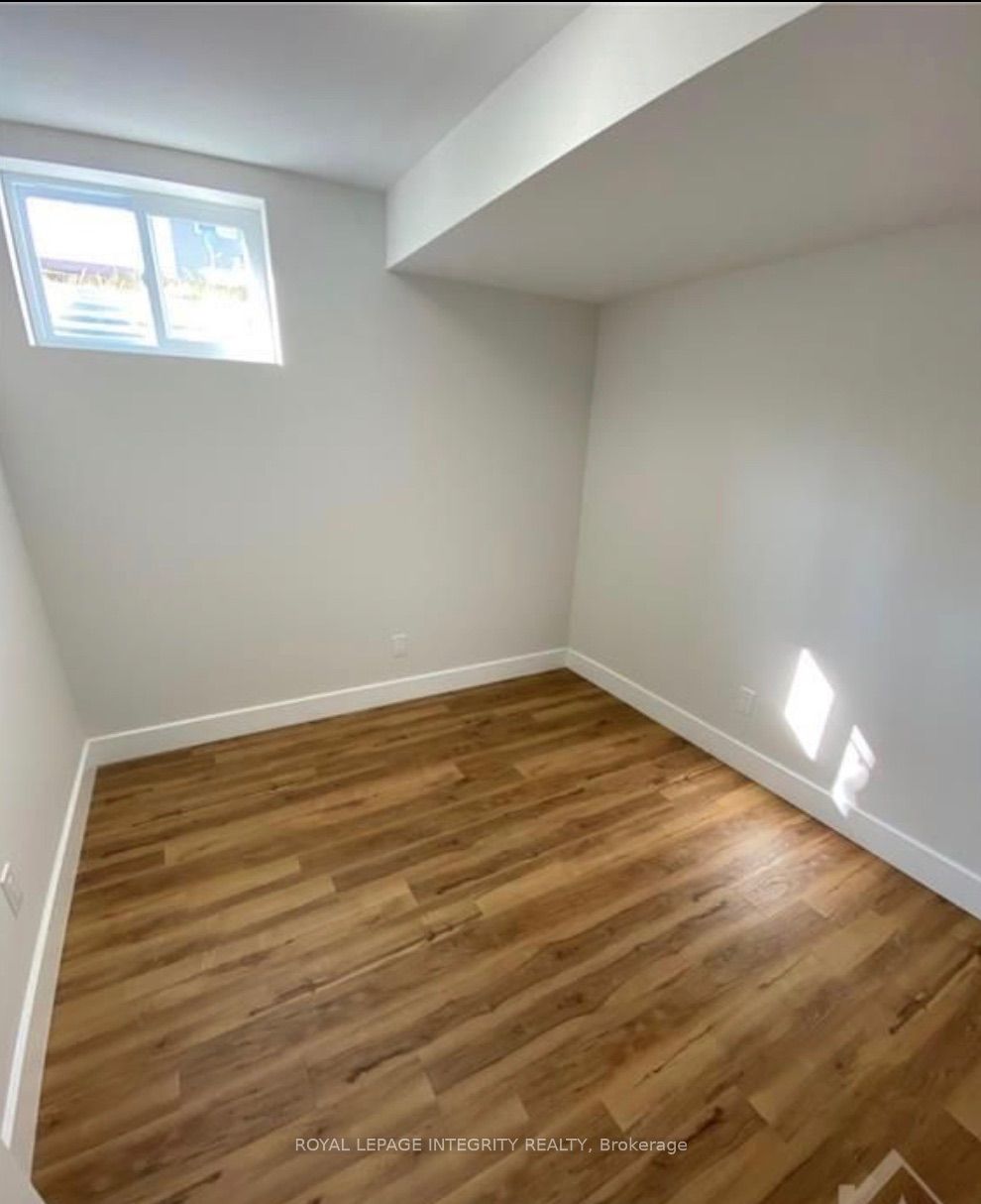 1400 Mayview Avenue Basement Property Photo 8