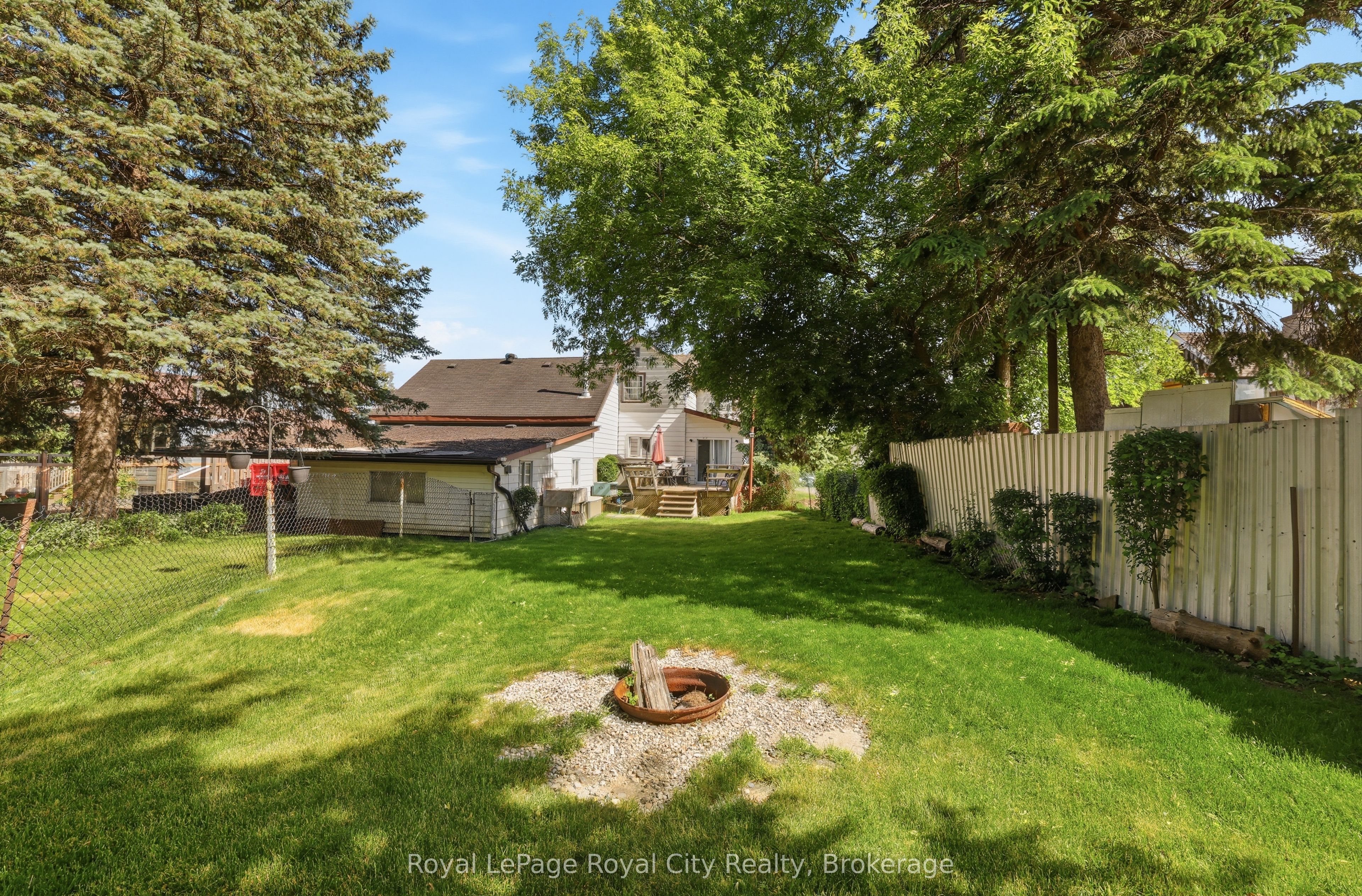 96 Beaumont Crescent Property Photo 10