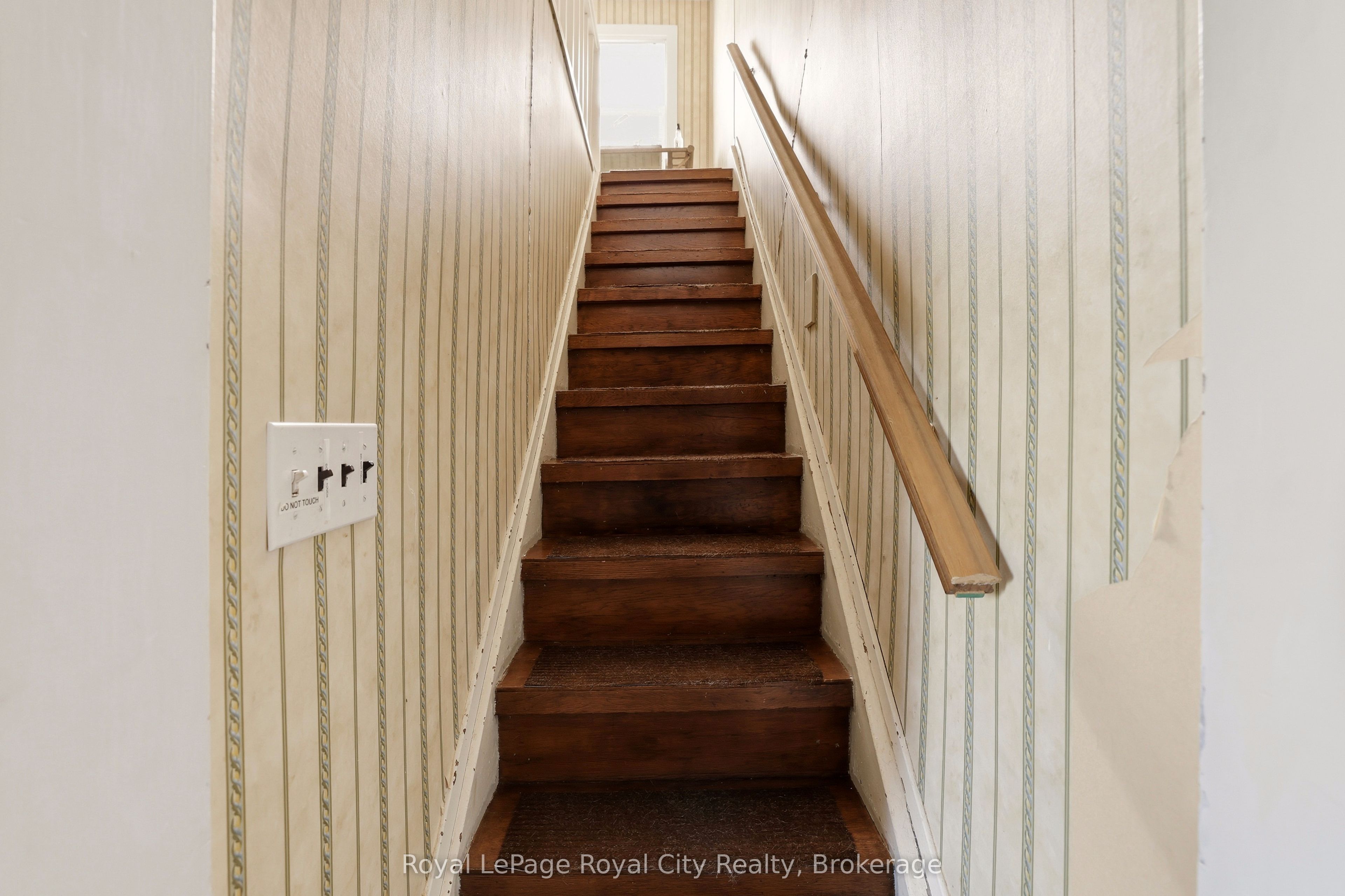 96 Beaumont Crescent Property Photo 19